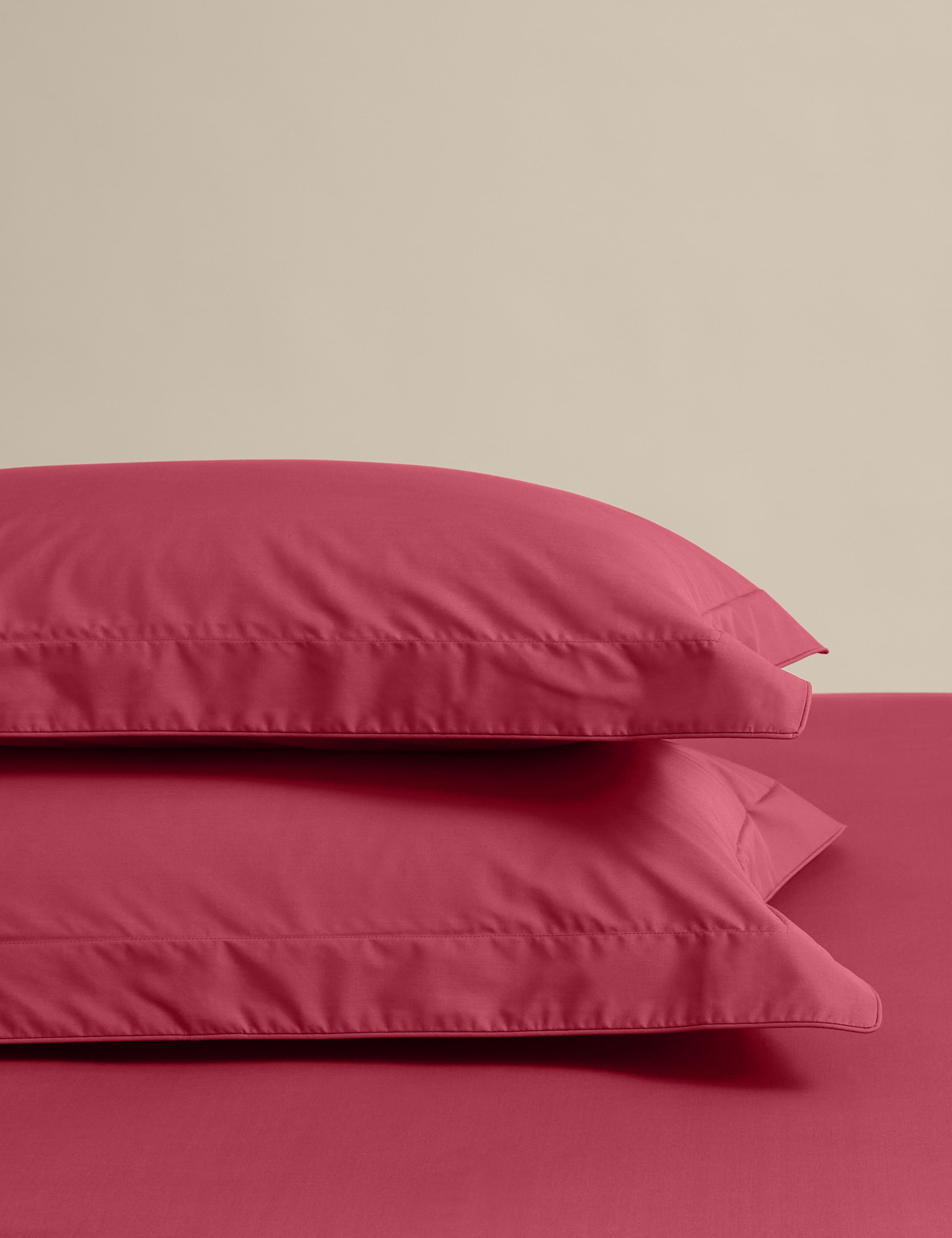 2pk Egyptian Cotton 230 Thread Count Oxford Pillowcases 1 of 2