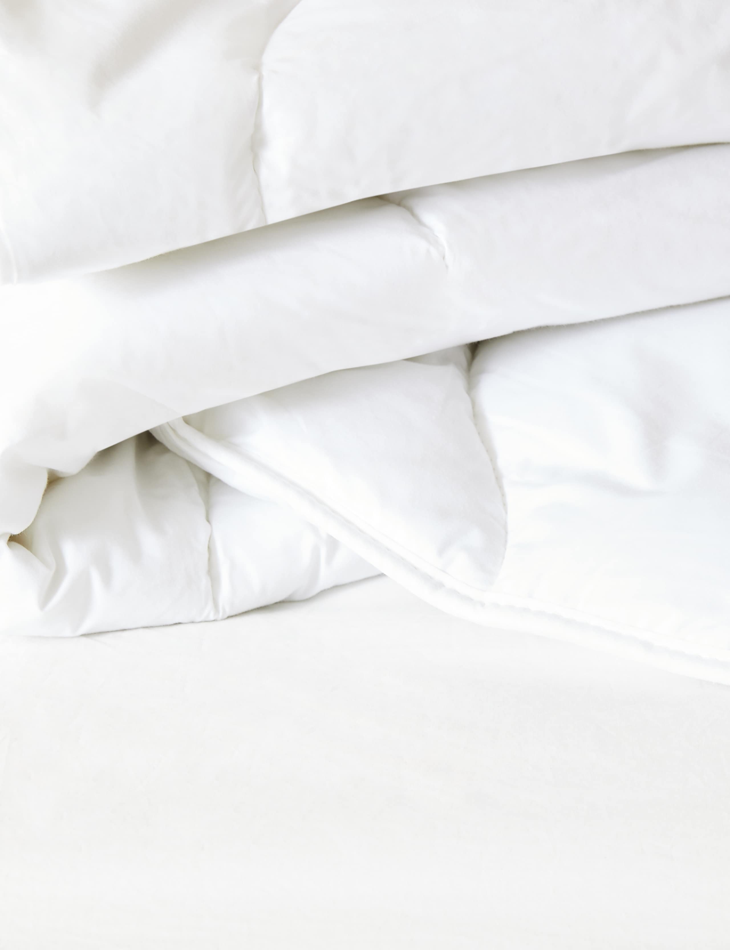 Feels Like Down 10.5 Tog Duvet 3 of 4