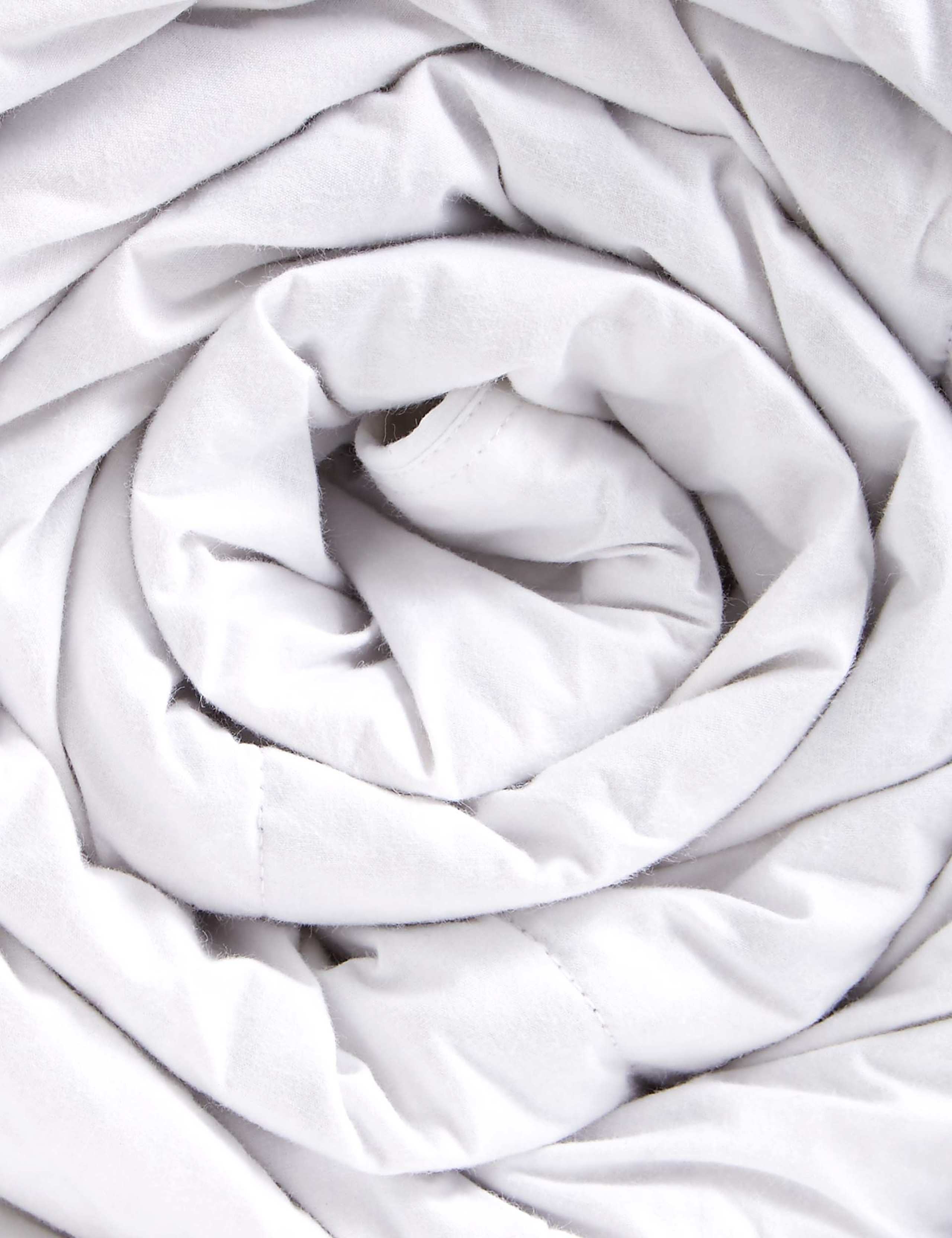 Goose Feather & Down 4.5 Tog Duvet 2 of 2