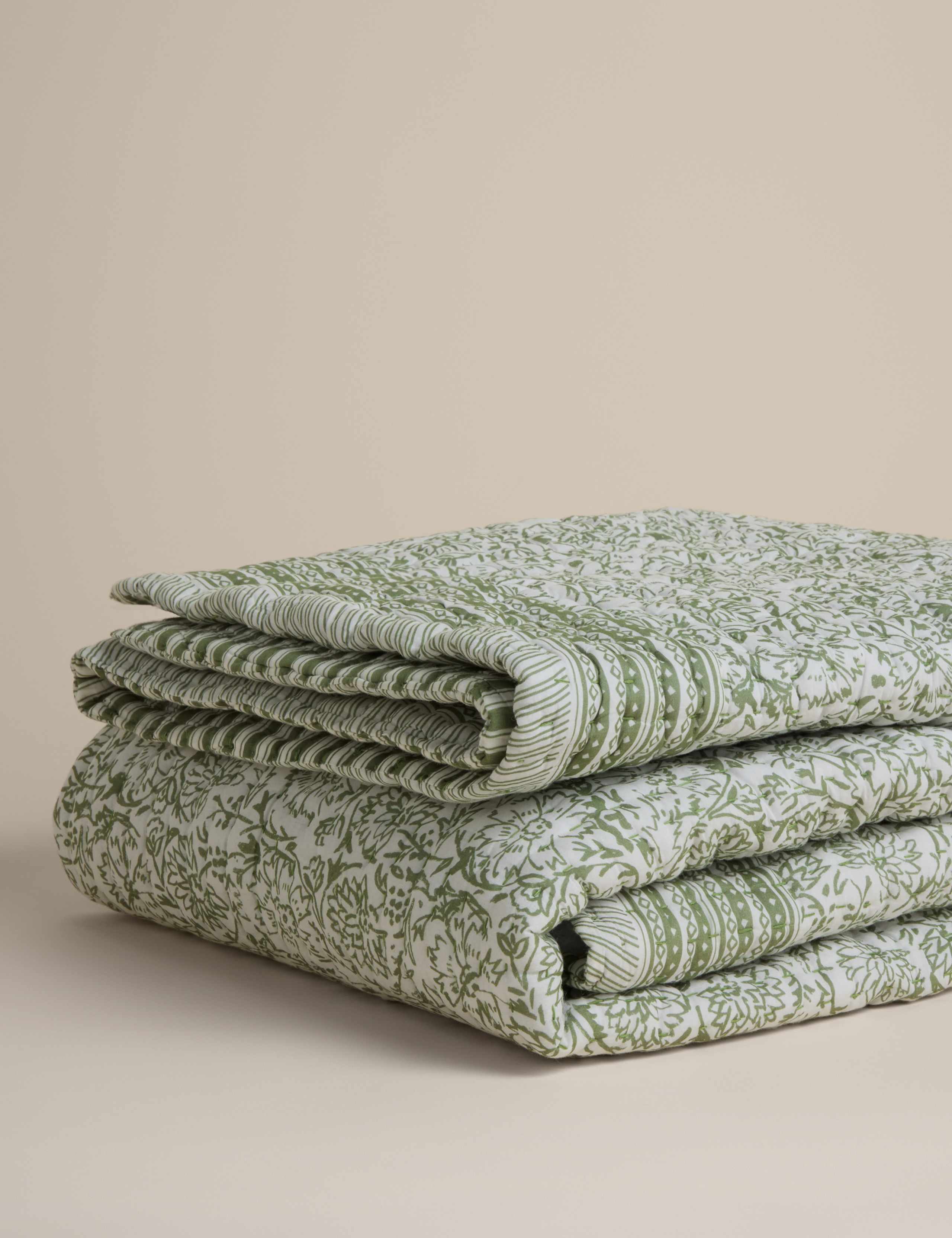 Pure Cotton Floral Striped Bedspread 2 of 5