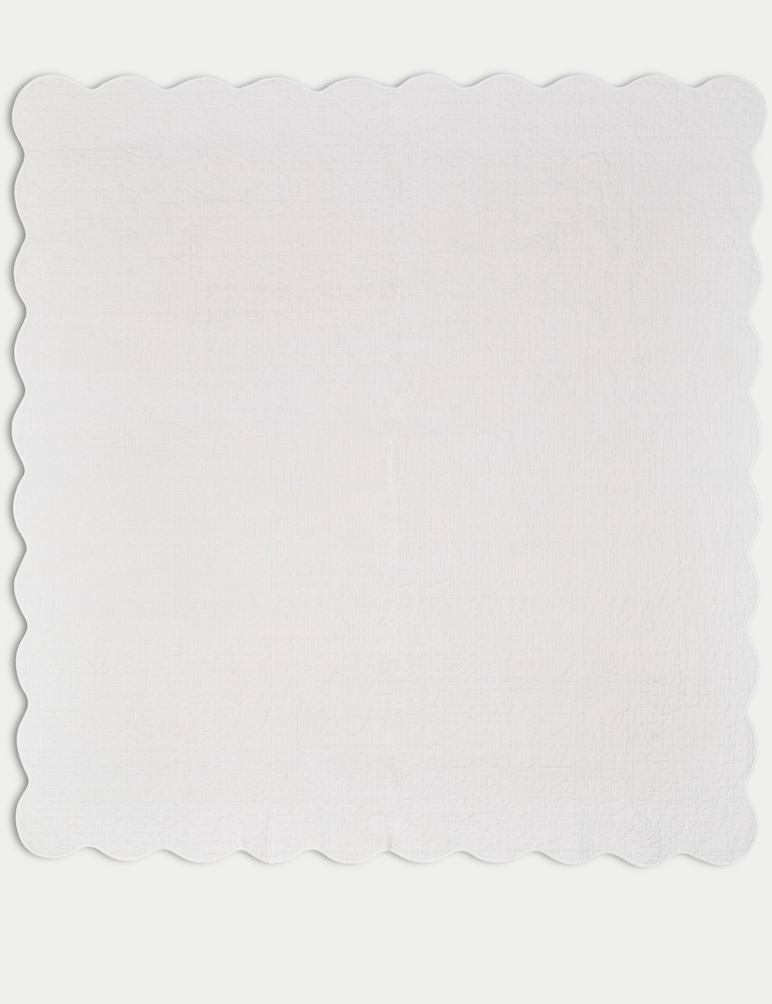 Pure Cotton Quilted Scallop Bedspread 2 of 3