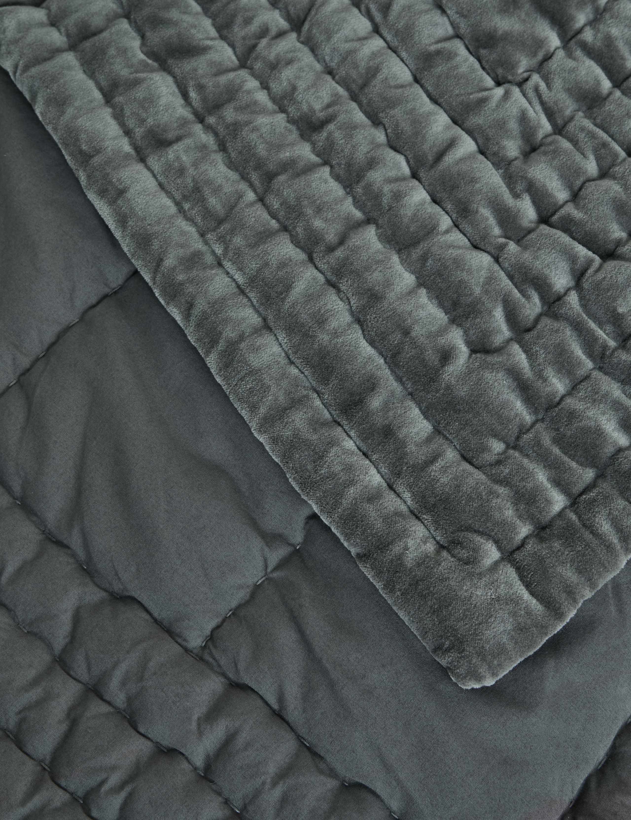 Pure Cotton Velvet Bedspread 5 of 5