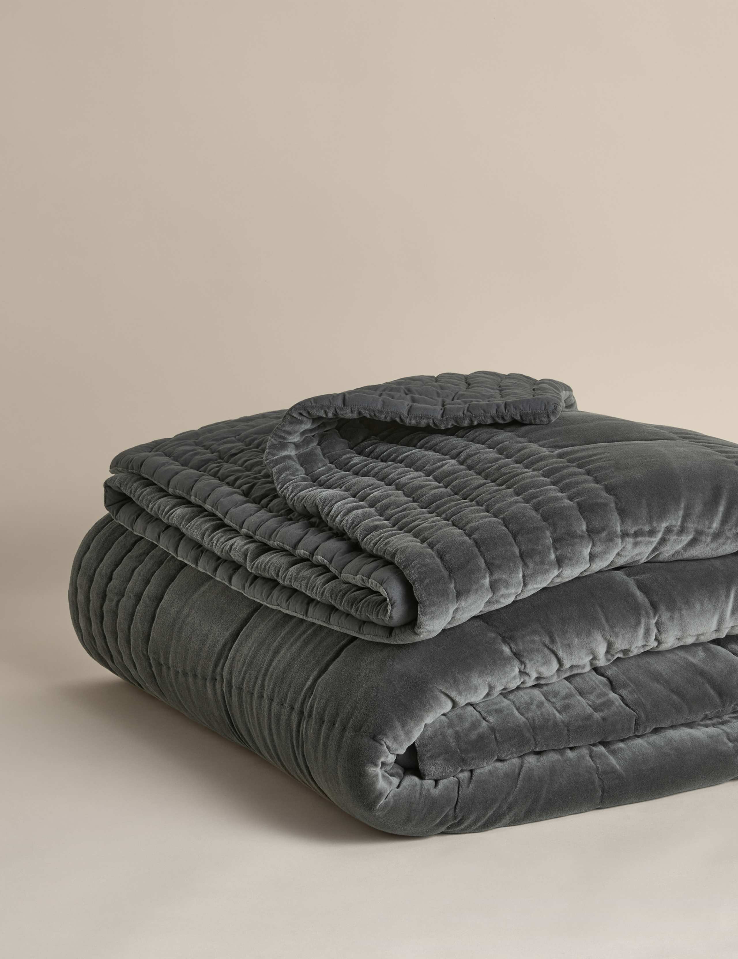 Pure Cotton Velvet Bedspread 2 of 5