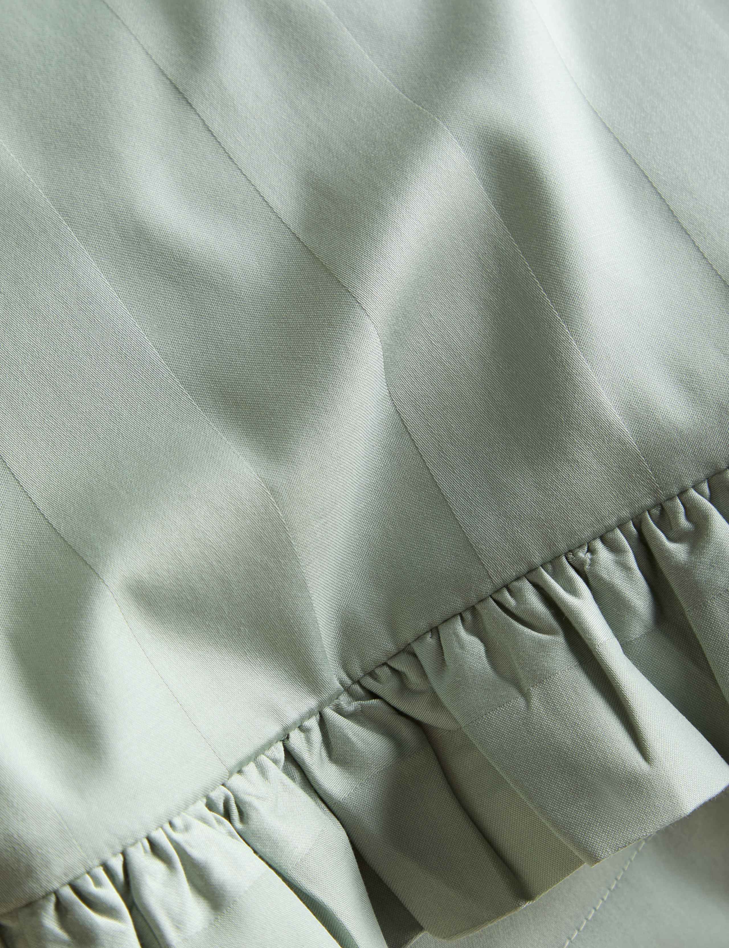 Pure Cotton Printed Ruffle Edge Bedding Set 6 of 6