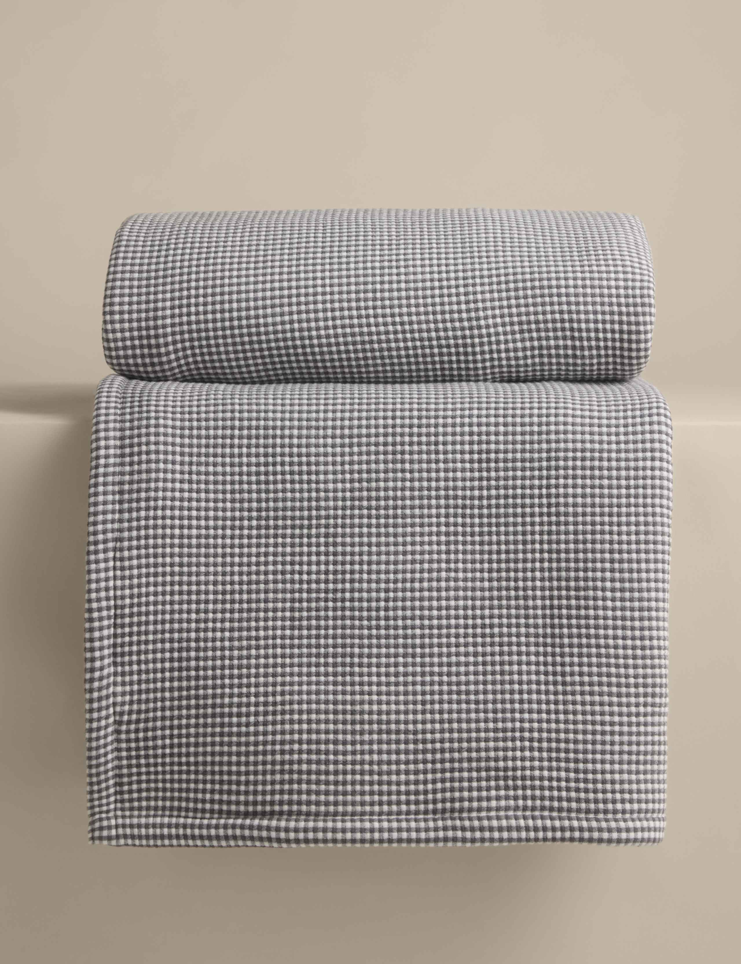 Cotton Rich Gingham Bedspread 3 of 5
