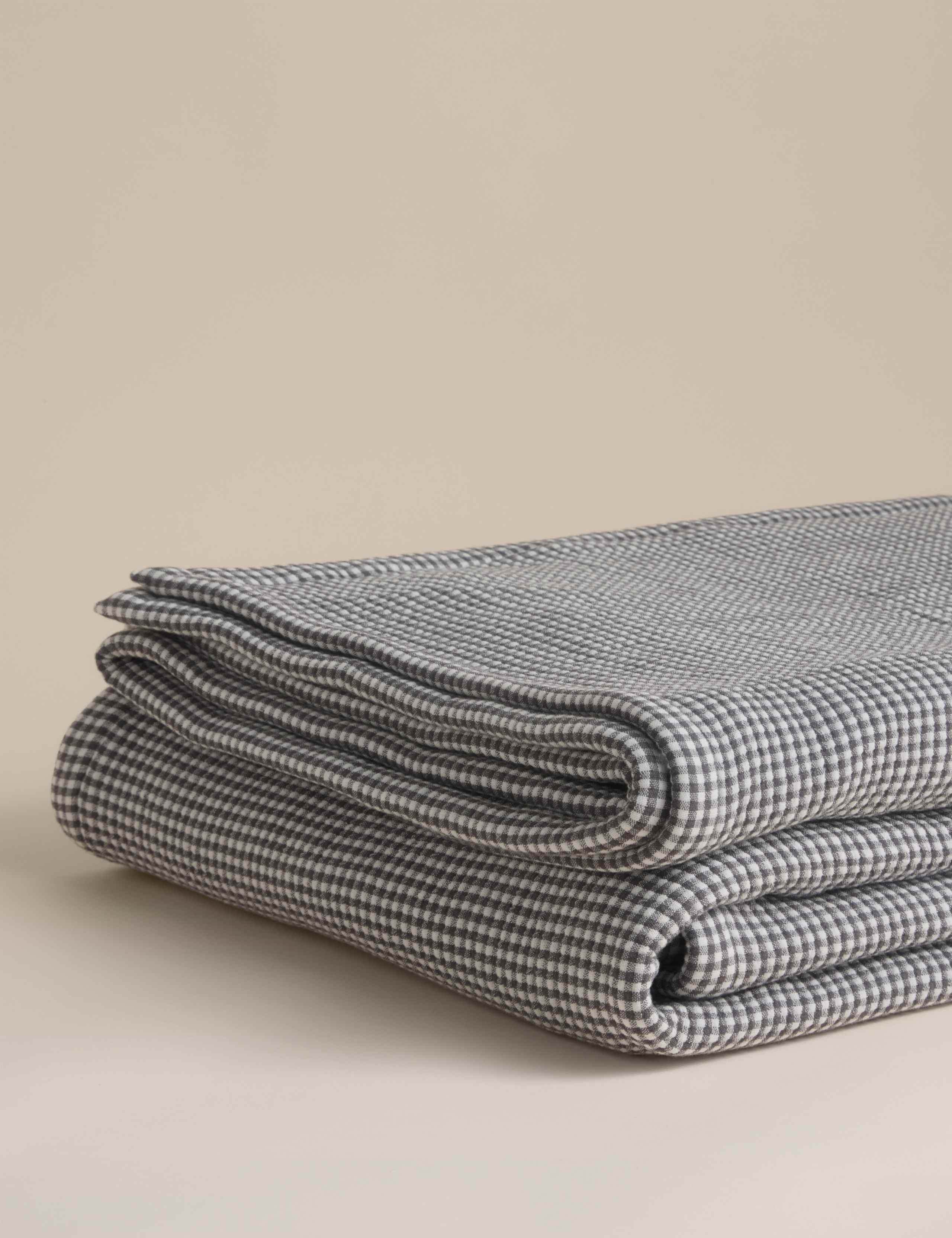 Cotton Rich Gingham Bedspread 2 of 5