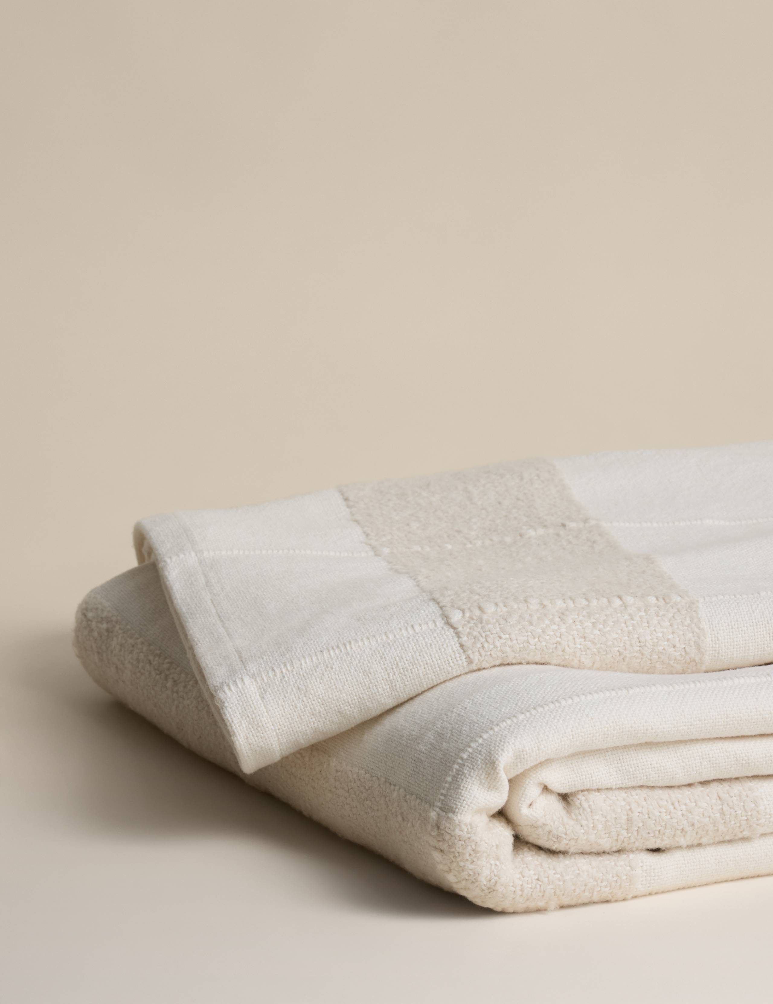 Pure Cotton Woven Boucle Bedspread 2 of 5