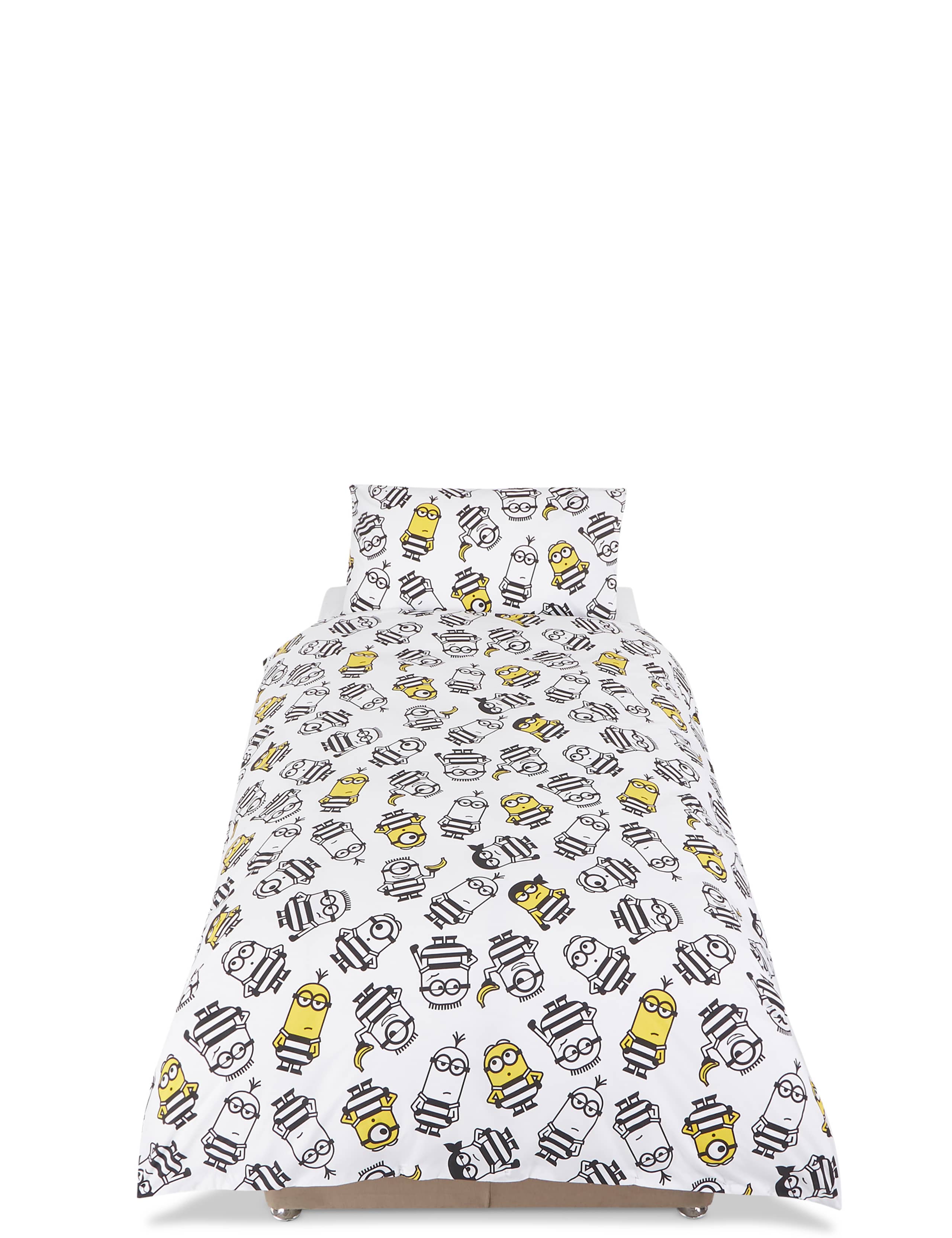 Minions™ Reversible Bedding Set 2 of 7