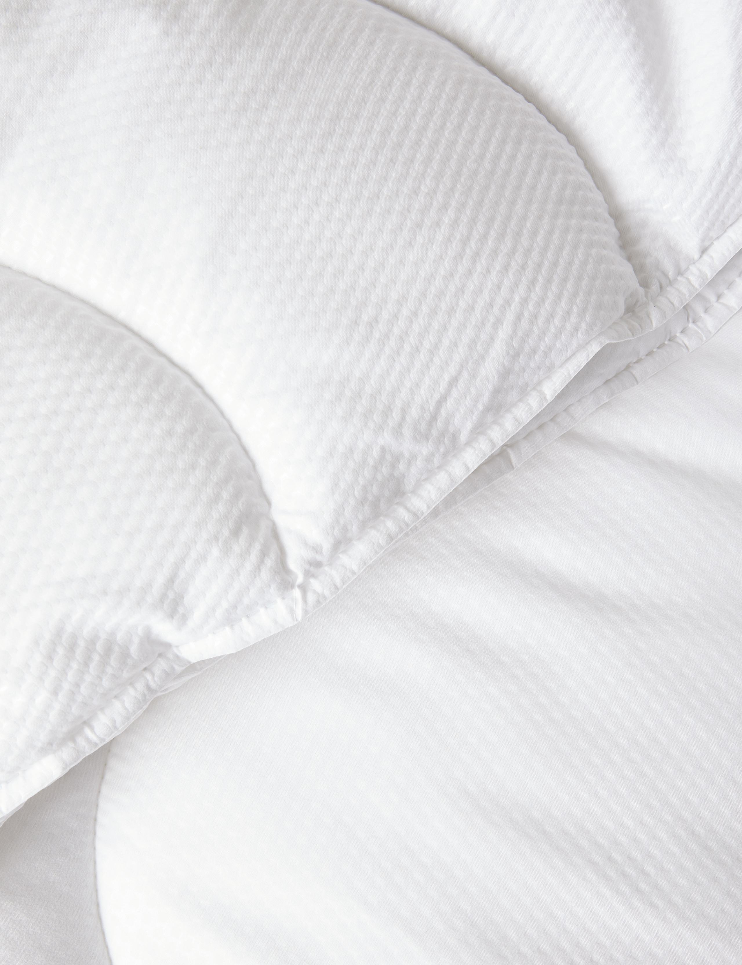 Anti Allergy 13.5 Tog All Season Duvet 5 of 5