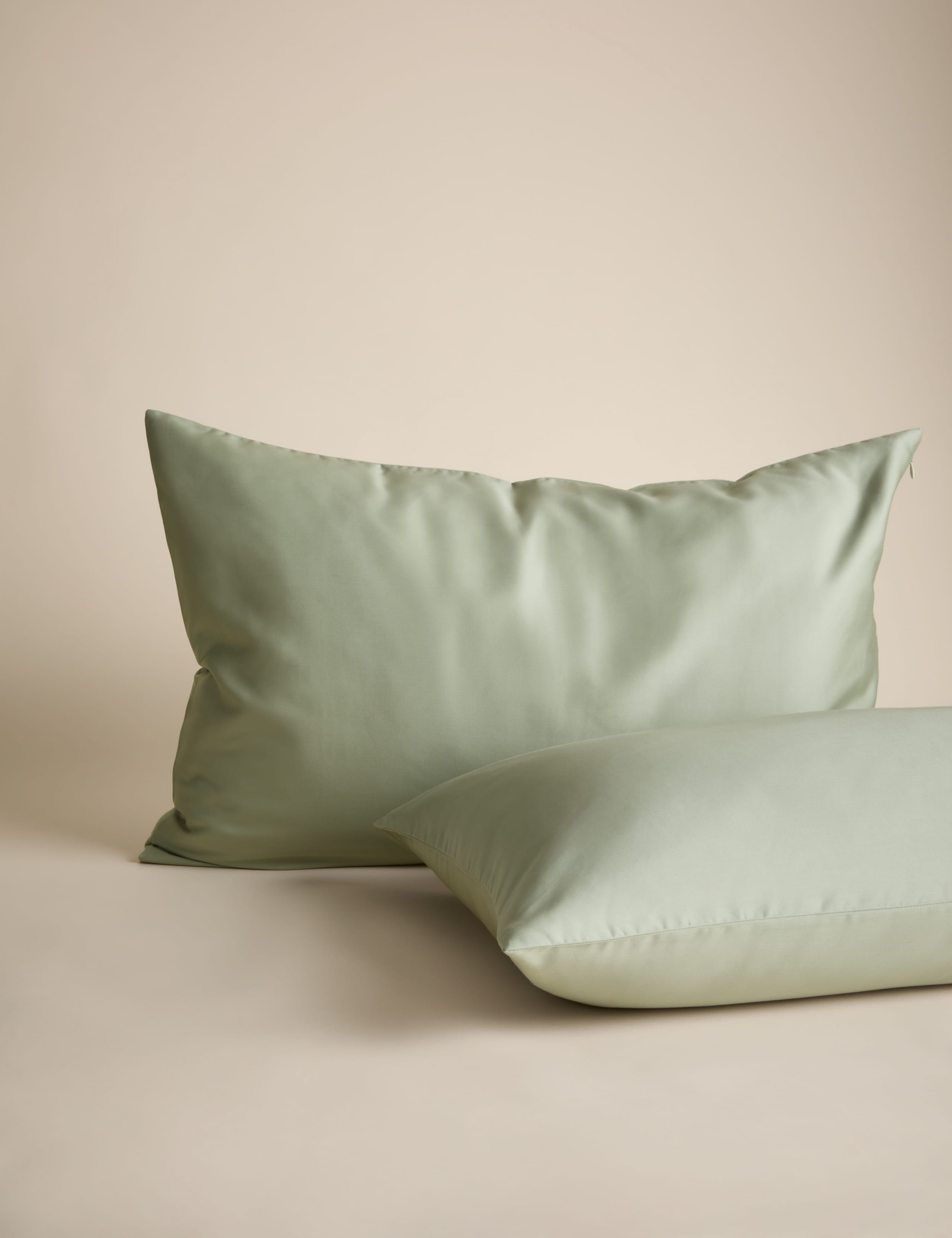 2pk Ultimate Soft & Silky Pillowcases 2 of 4