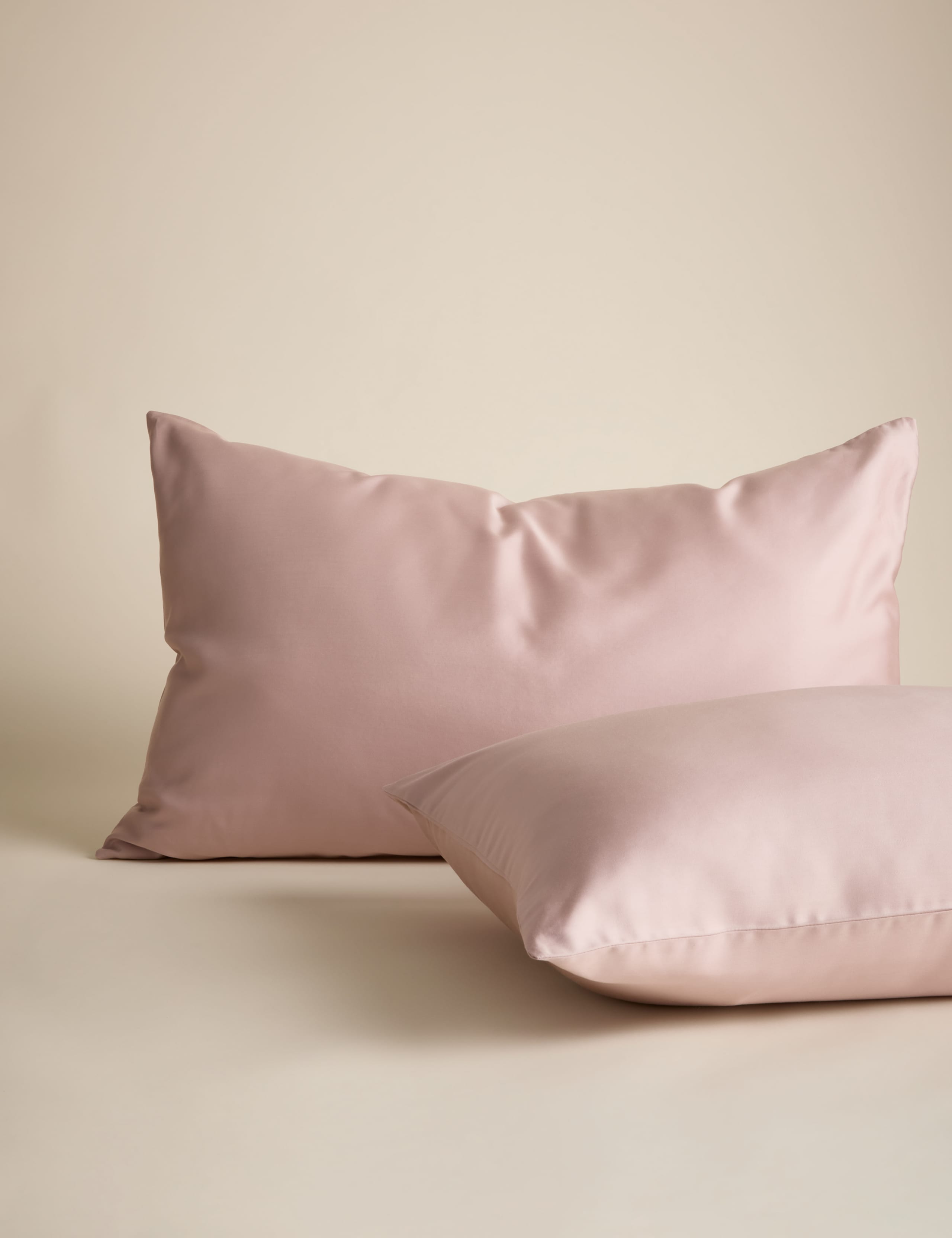 2pk Ultimate Soft & Silky Pillowcases 2 of 4