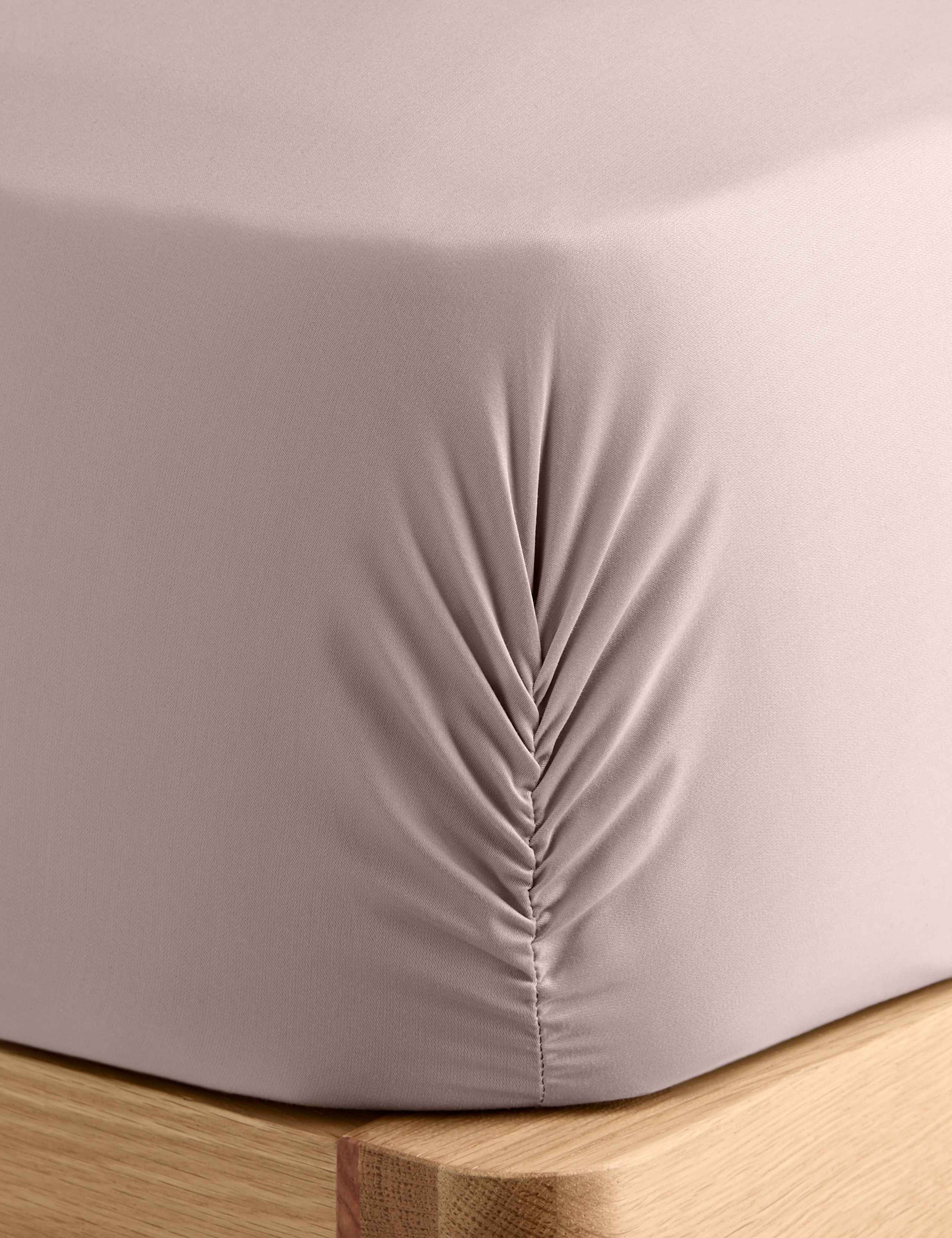 The Ultimate Soft & Silky Multi-Depth Fitted Sheet 2 of 3