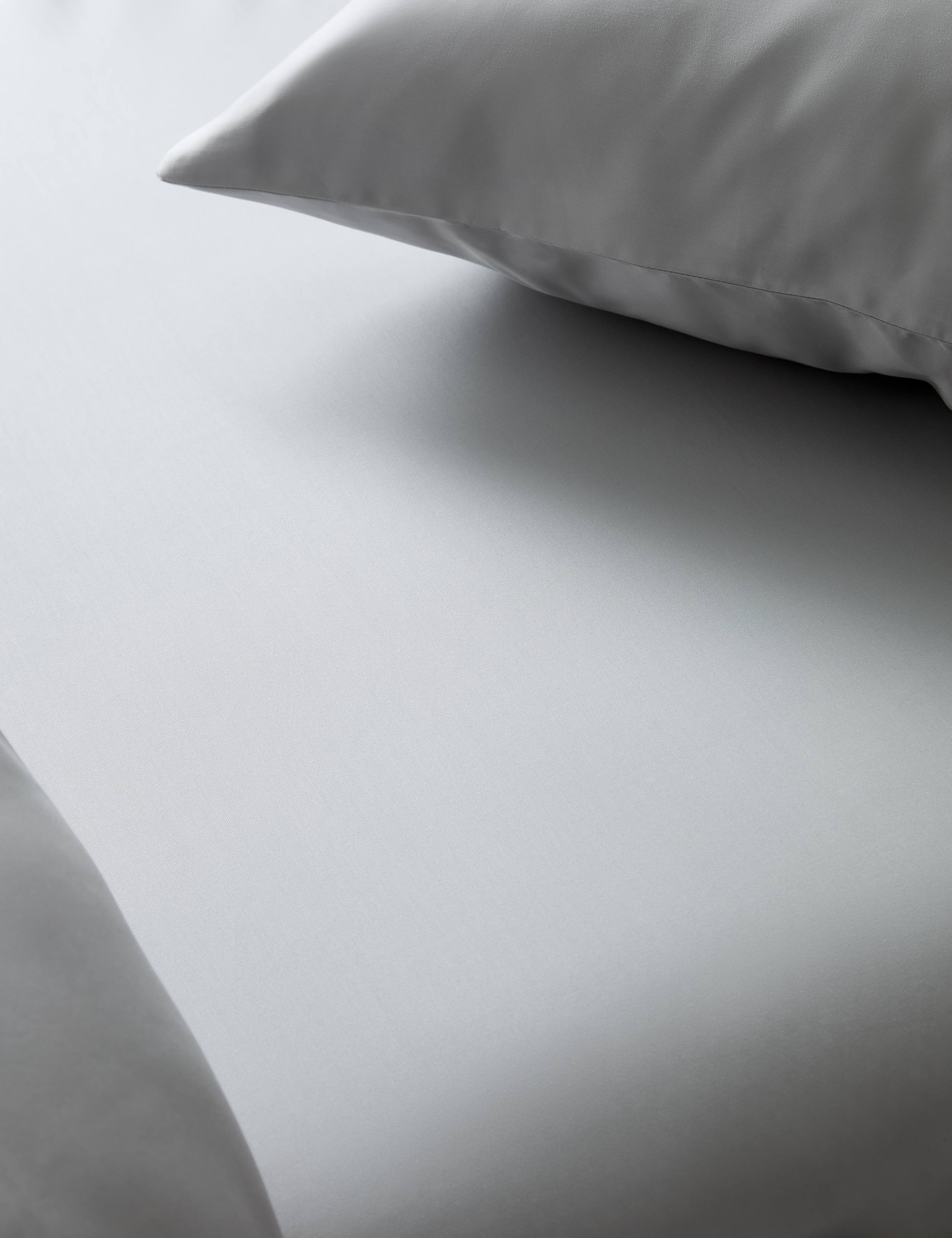 The Ultimate Soft & Silky Multi-Depth Fitted Sheet 1 of 3