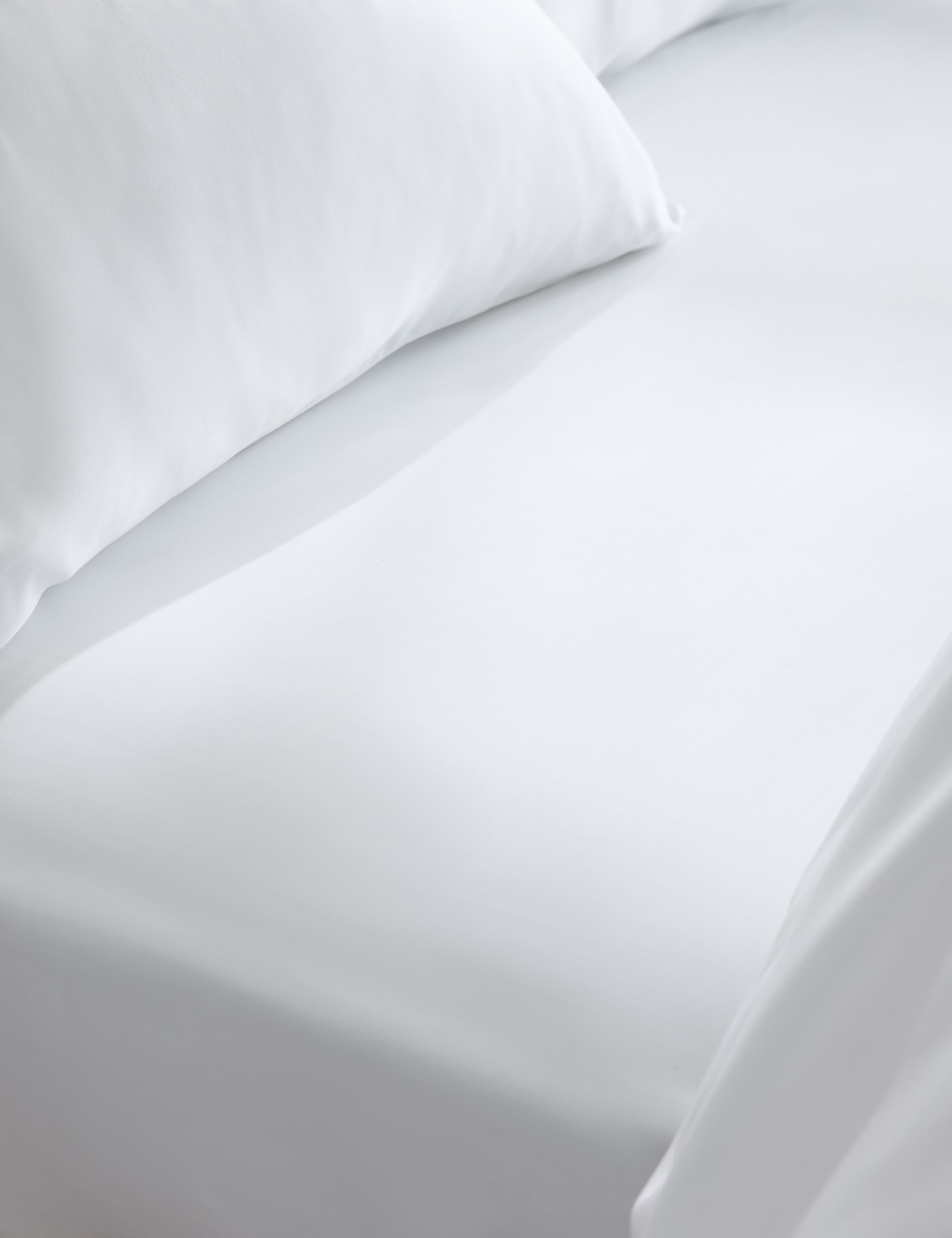 The Ultimate Soft & Silky Multi-Depth Fitted Sheet 1 of 3