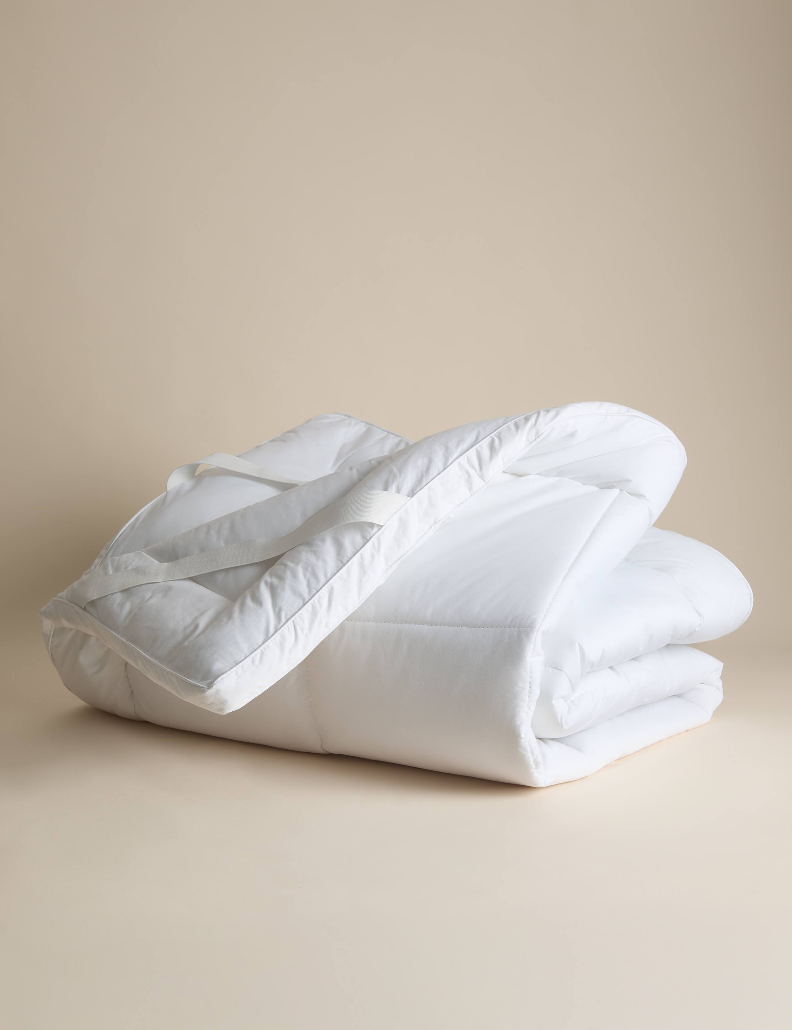 Ultimate Comfort Mattress Topper 2 of 3