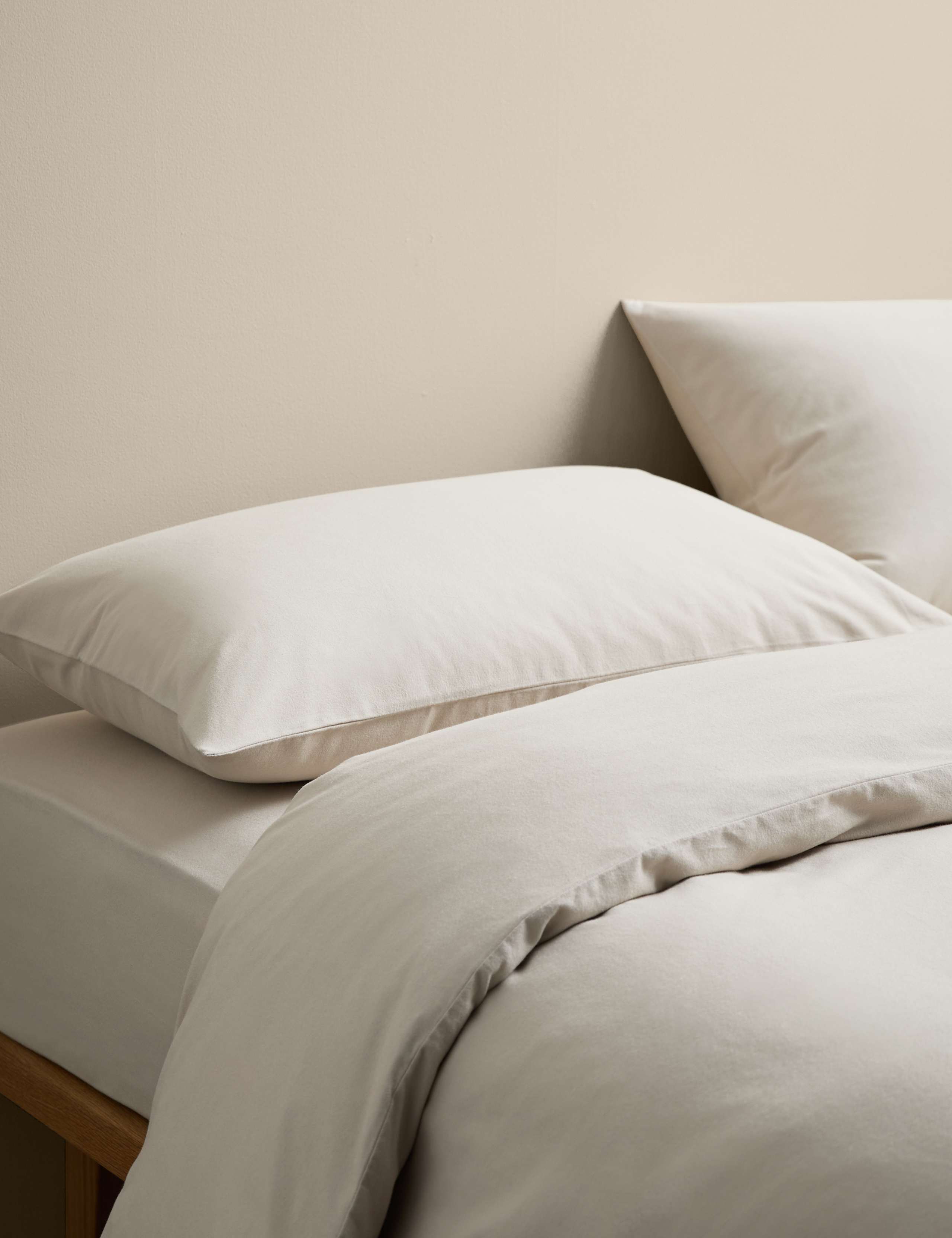 Pure Brushed Cotton Bedding Set 1 of 3