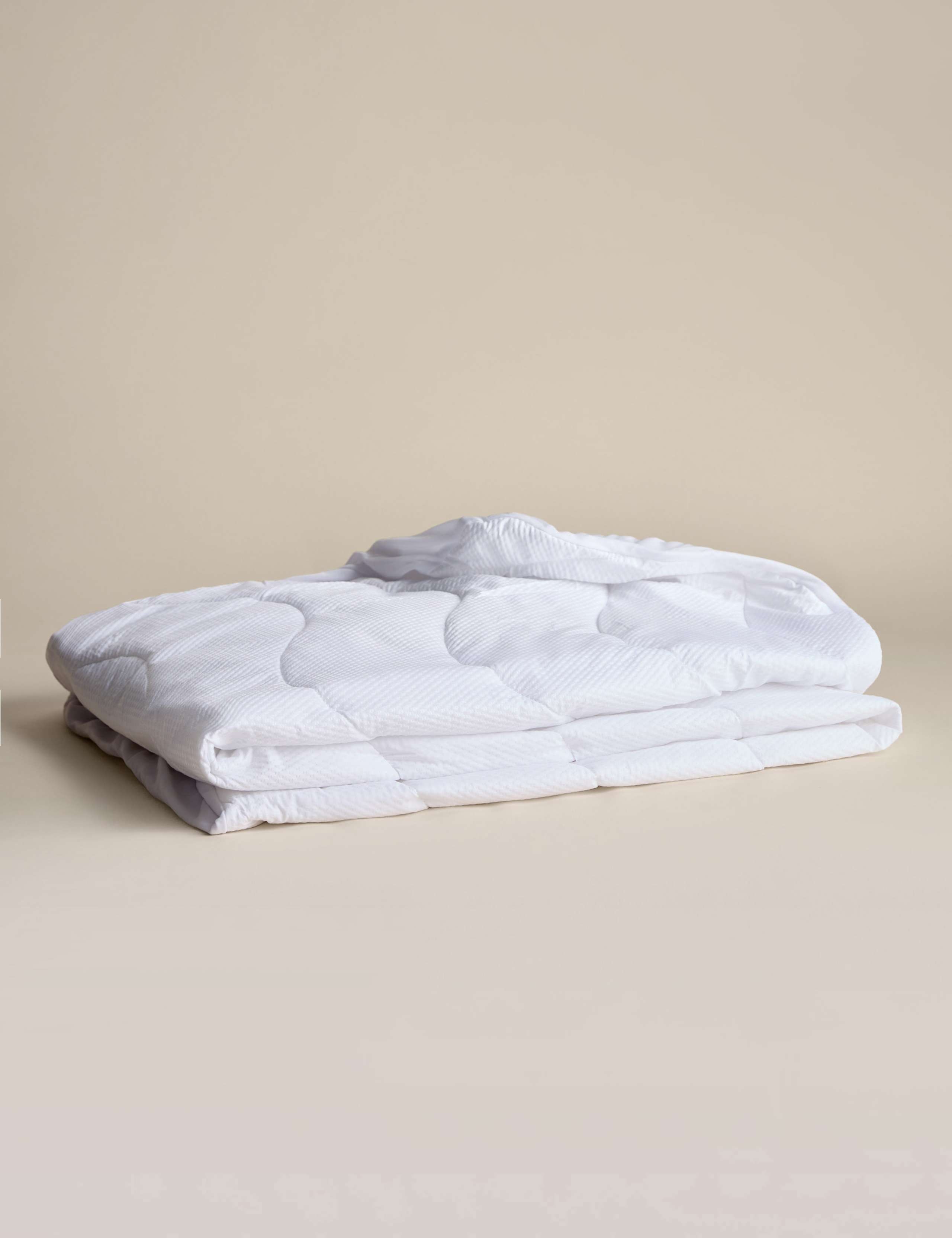 Guest Essentials Mattress Protector 2 of 4