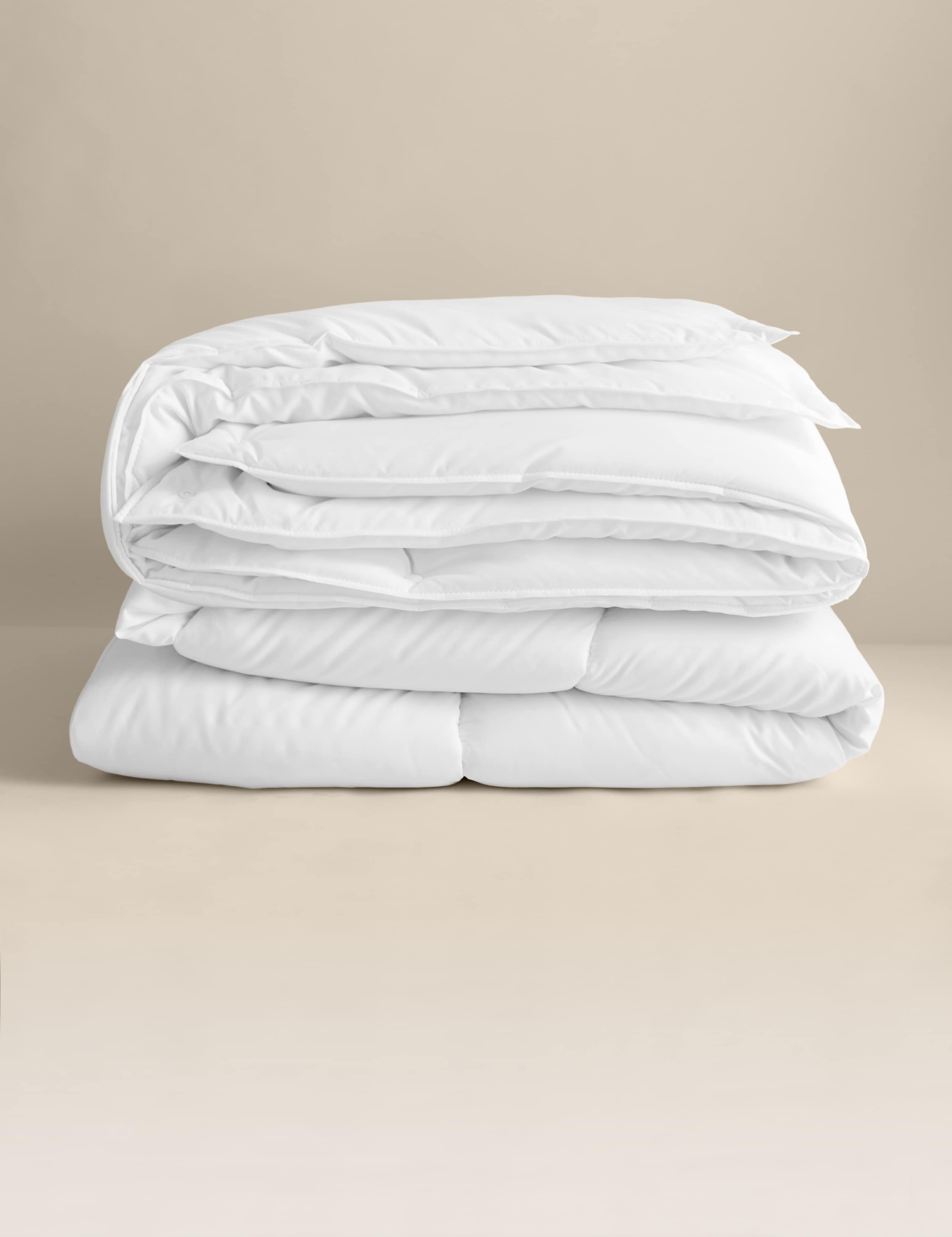 Smart Wash & Dry Anti Allergy 13.5 Tog All Seasons 3-in-1 Duvet 2 of 4