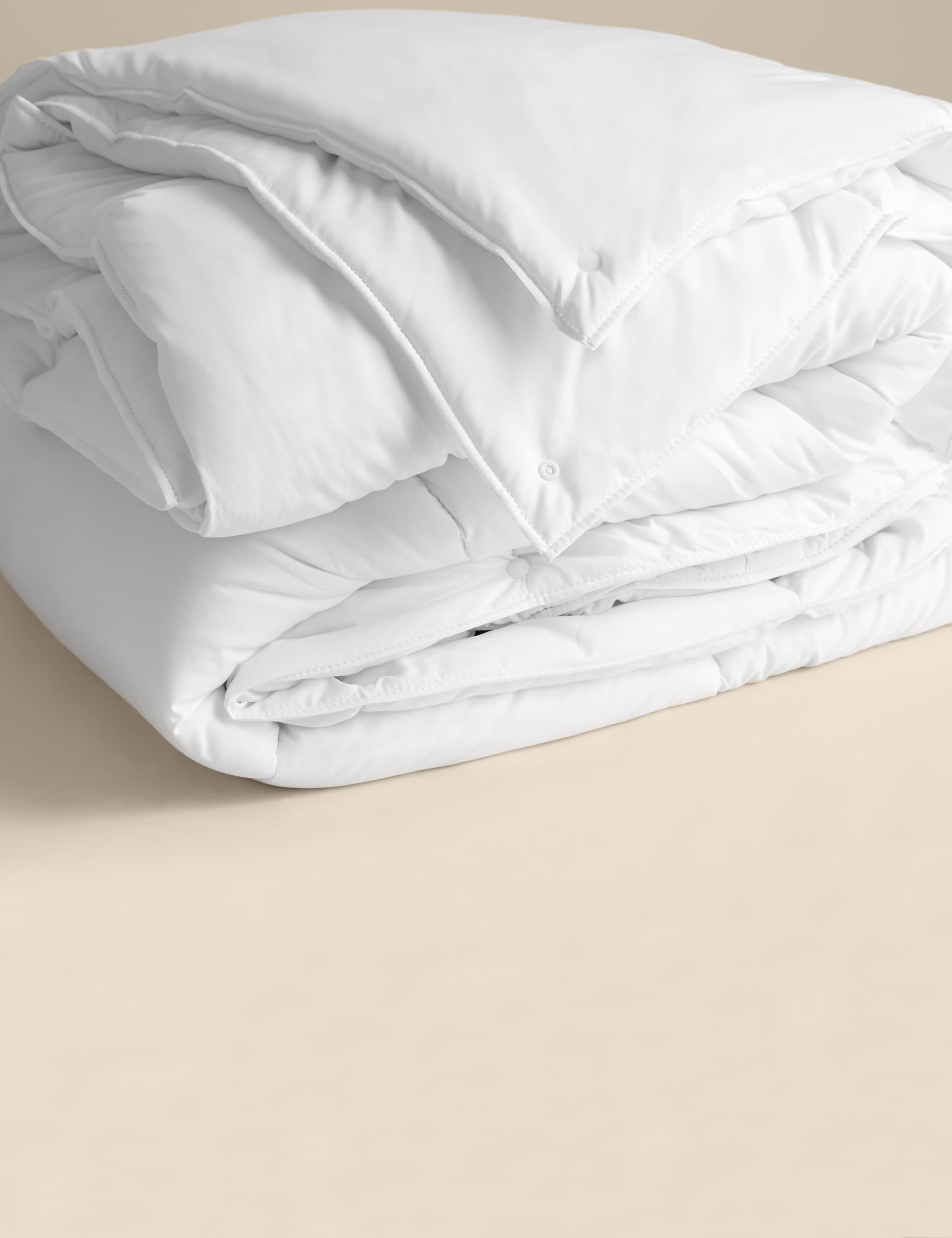 Smart Wash & Dry Anti Allergy 13.5 Tog All Seasons 3-in-1 Duvet 1 of 4