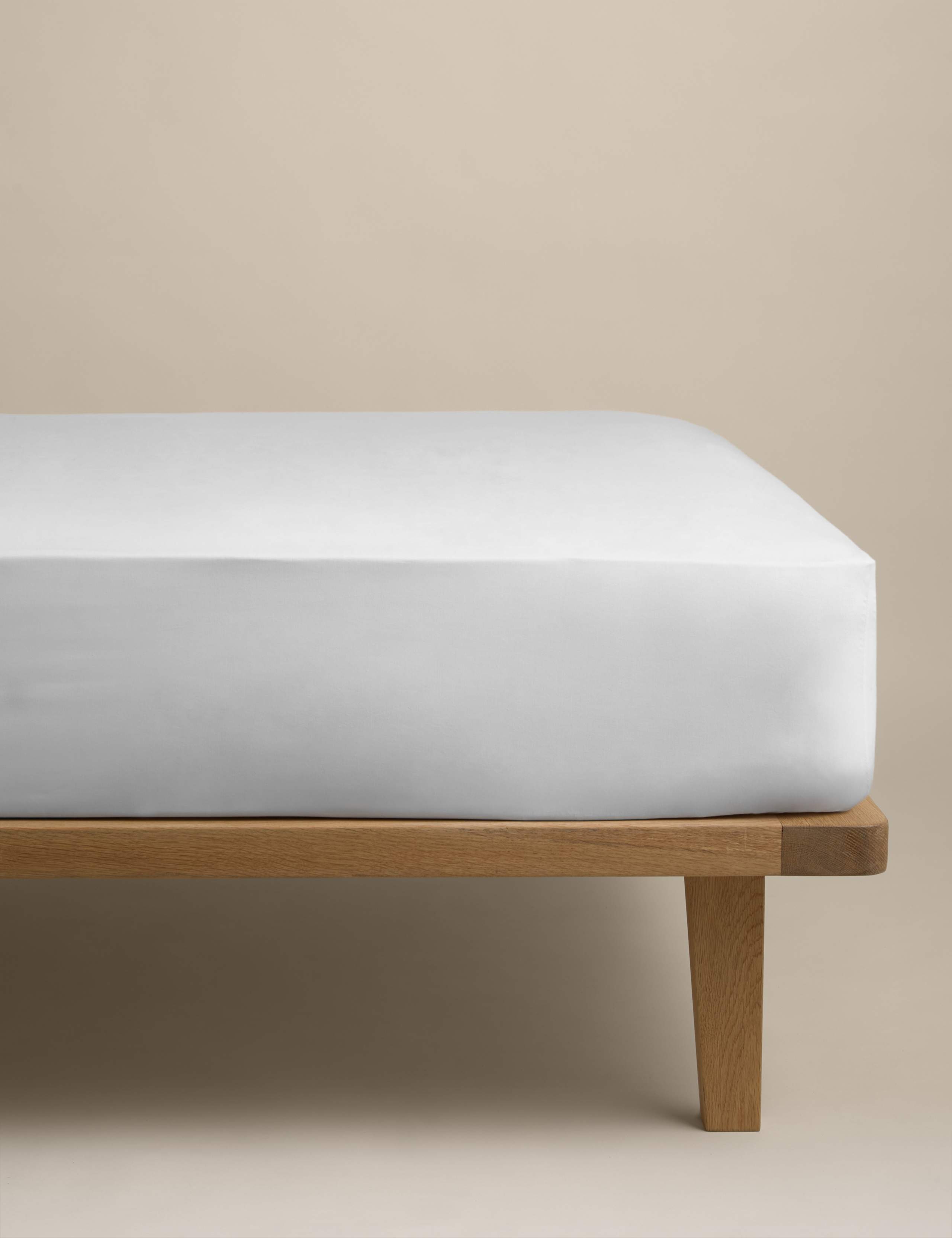 Pure Cotton 180 Thread Count Deep Fitted Sheet 1 of 2