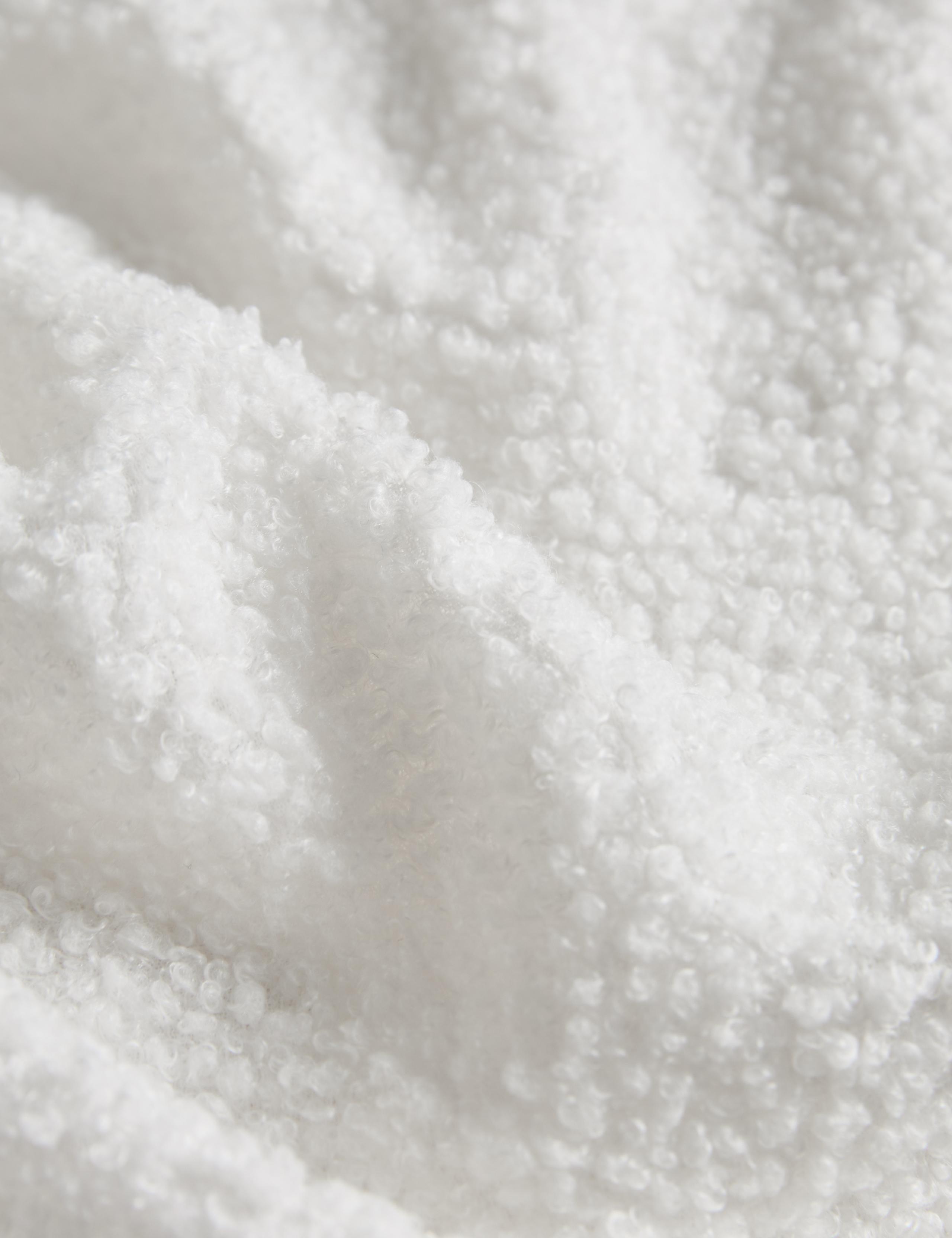 Cosy Fleece Bedding Set 2 of 5