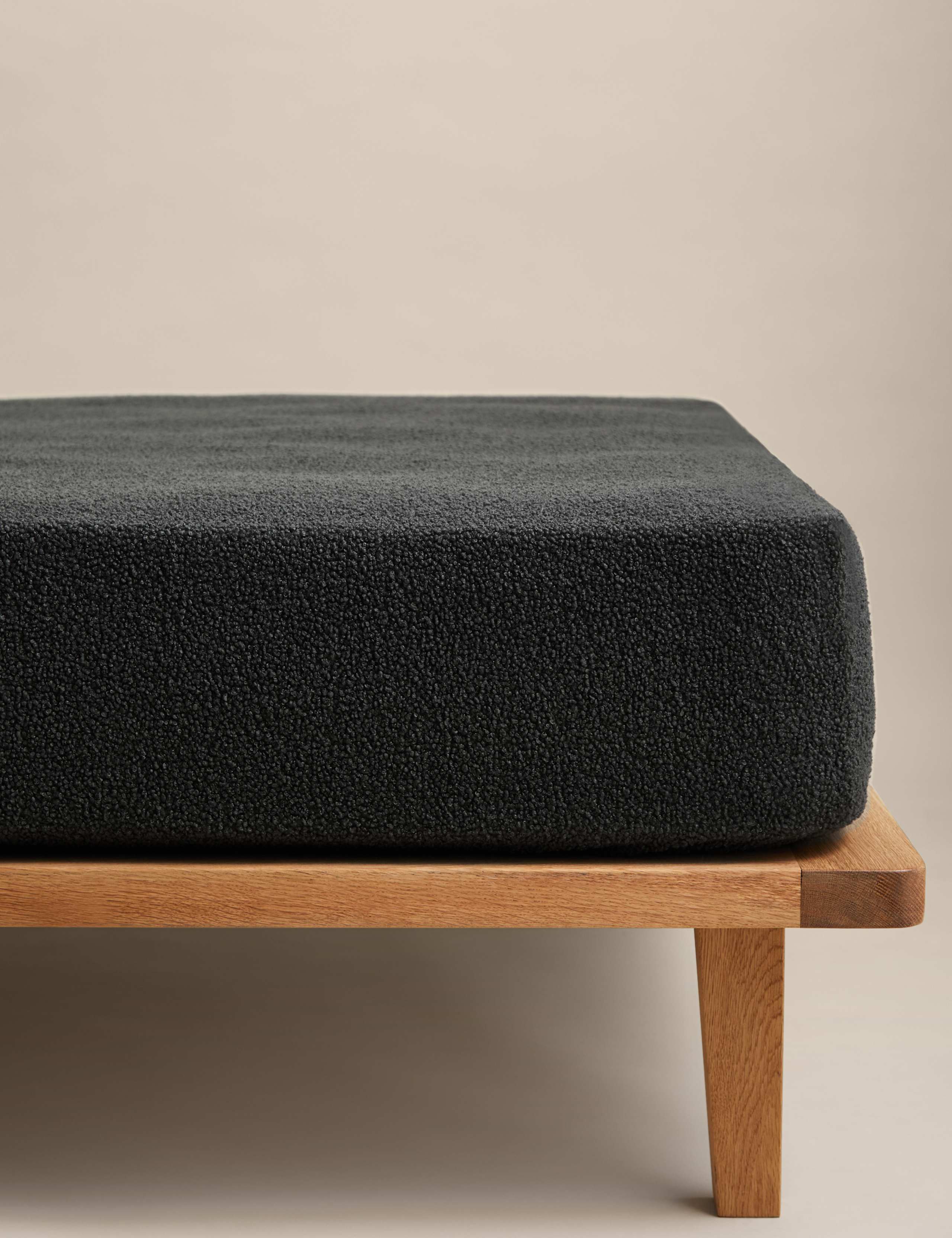 Borg Fleece Deep Fitted Sheet 1 of 2