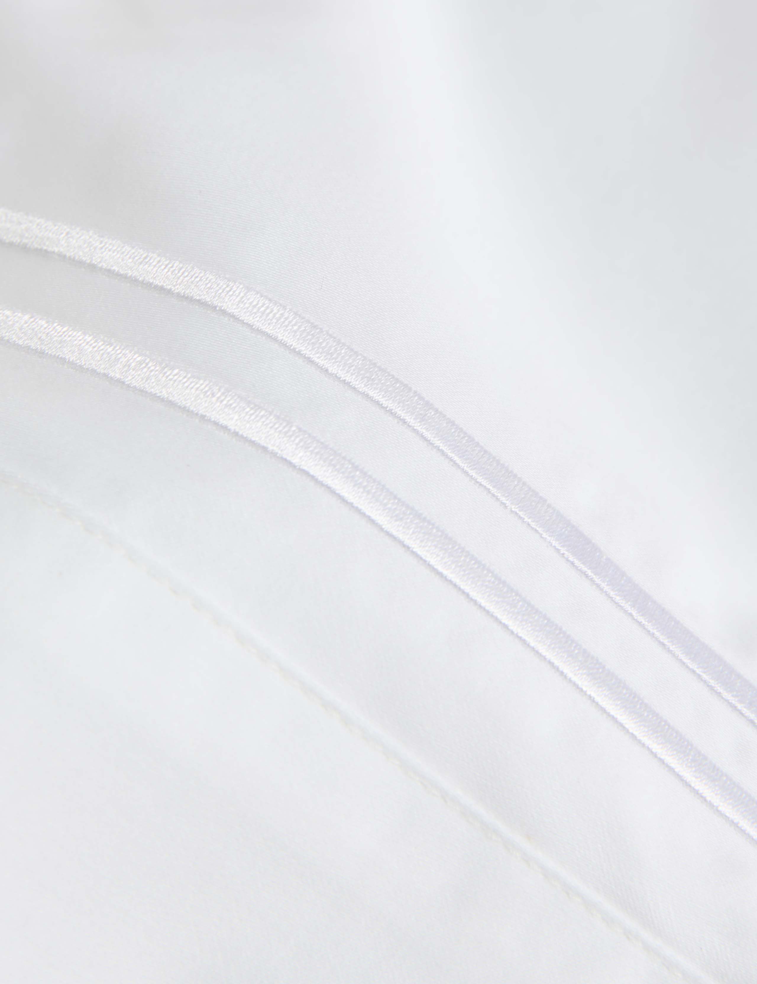 Pure Cotton 600 Thread Count Bedding Set 5 of 7