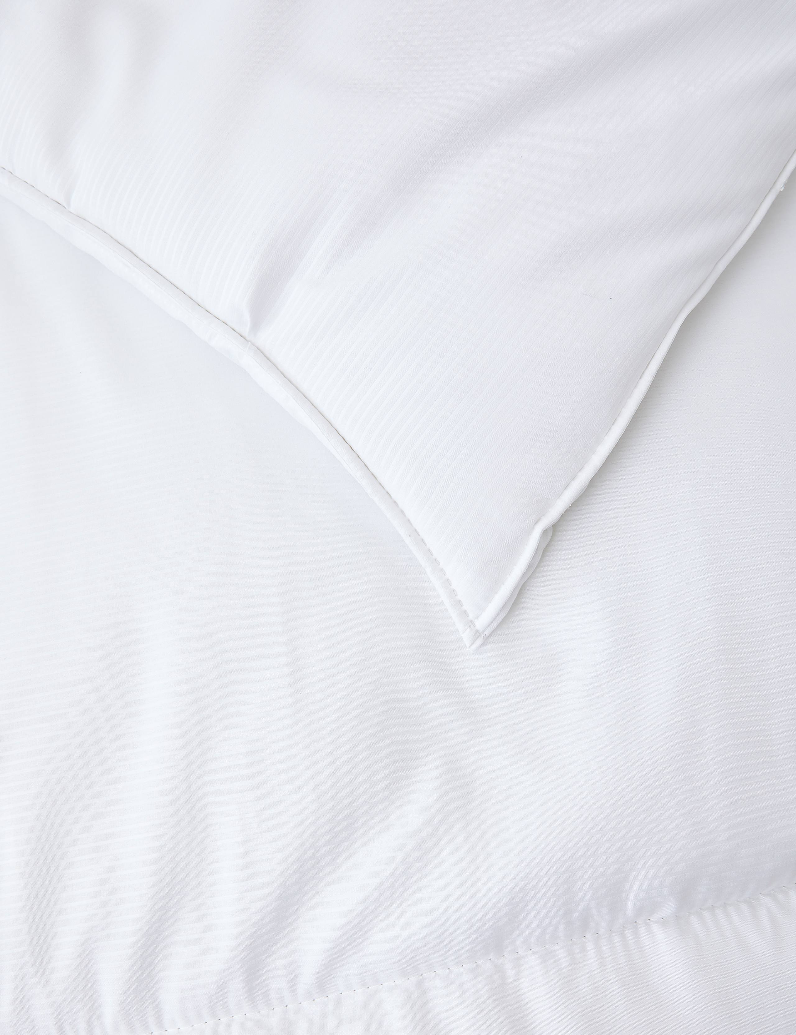 Bounceback 13.5 Tog Duvet 3 of 4
