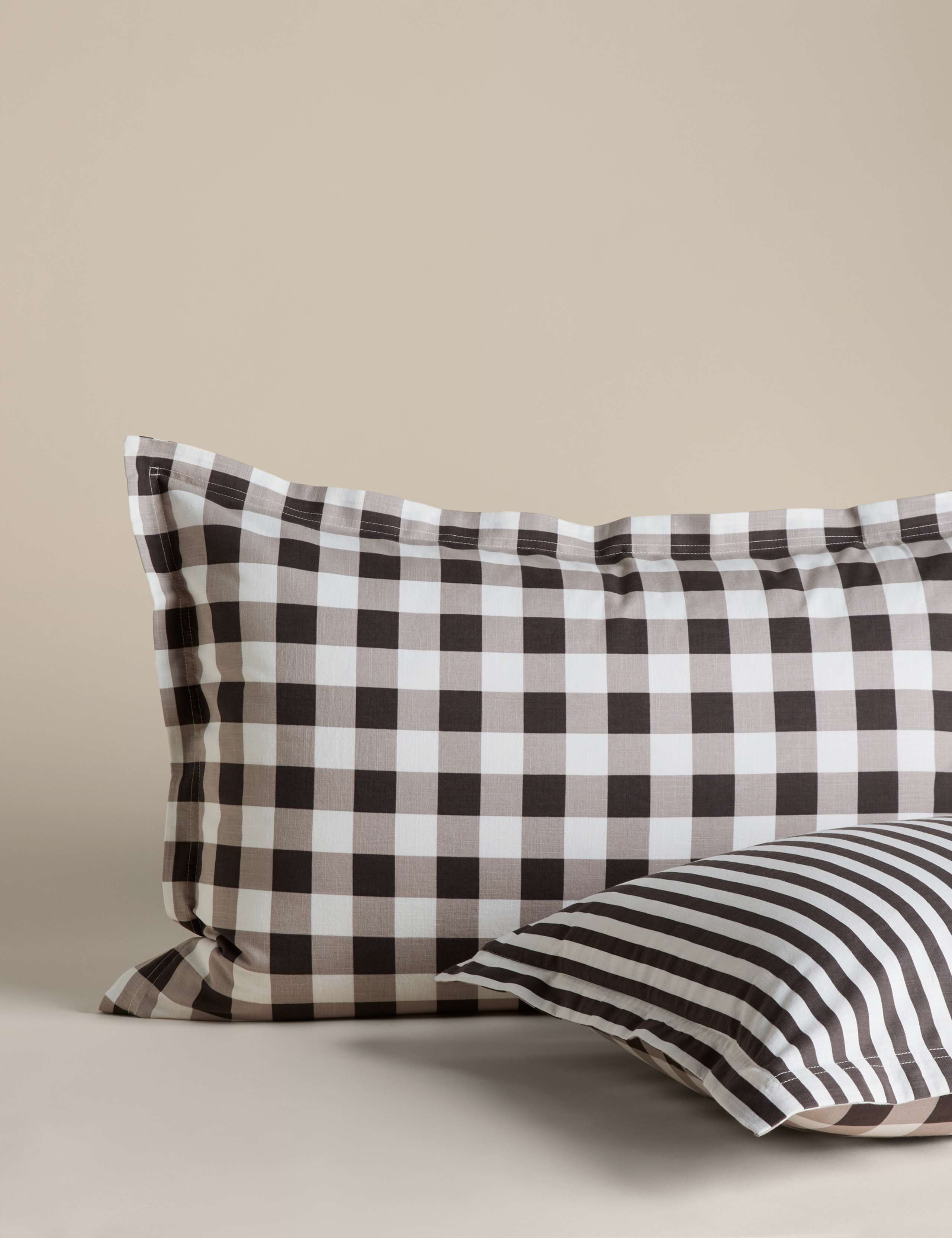 Pure Cotton Gingham Bedding Set 3 of 5
