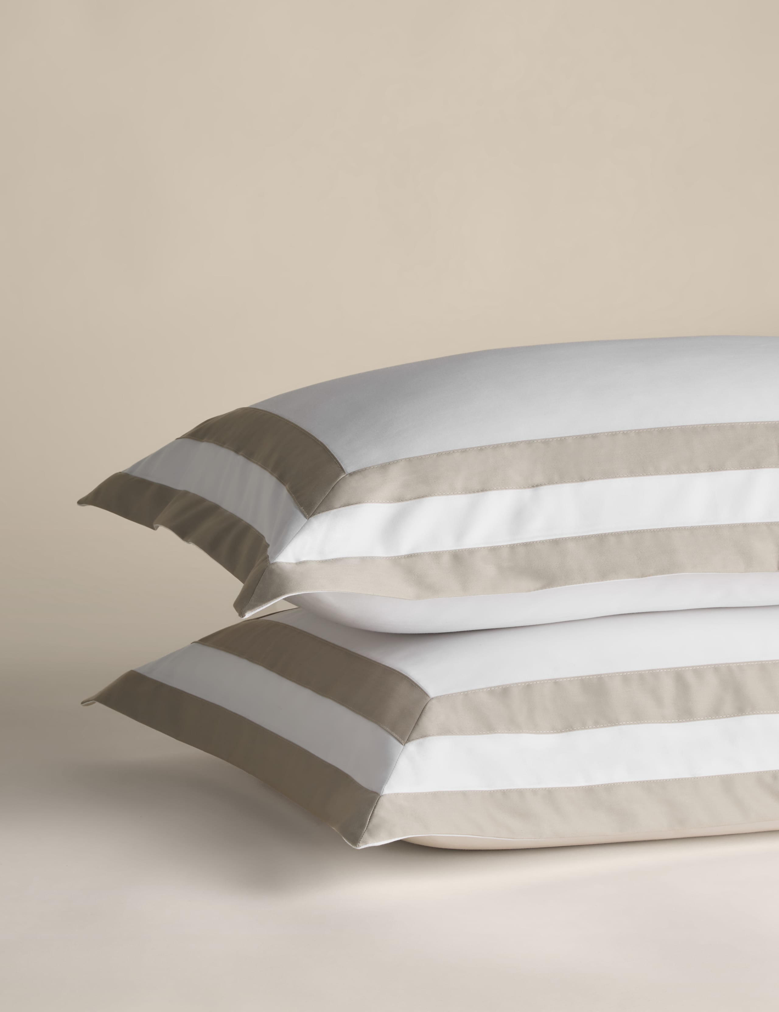 Pure Cotton Double Border Bedding Set 3 of 5