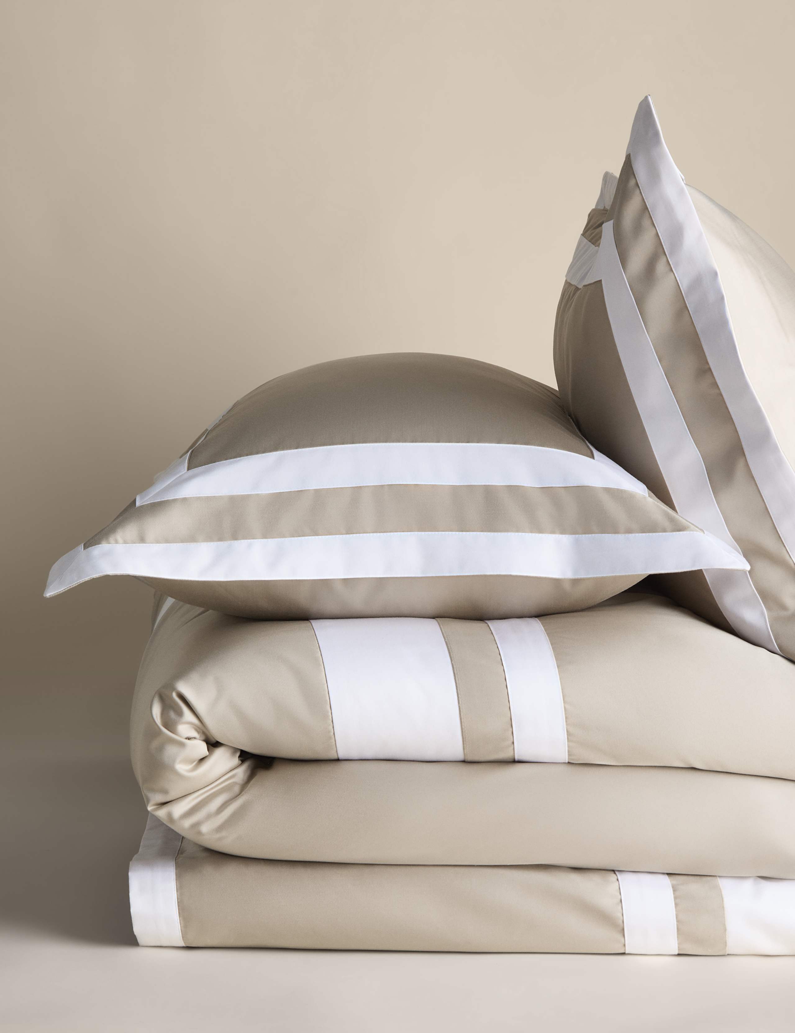 Pure Cotton Double Border Bedding Set 2 of 5