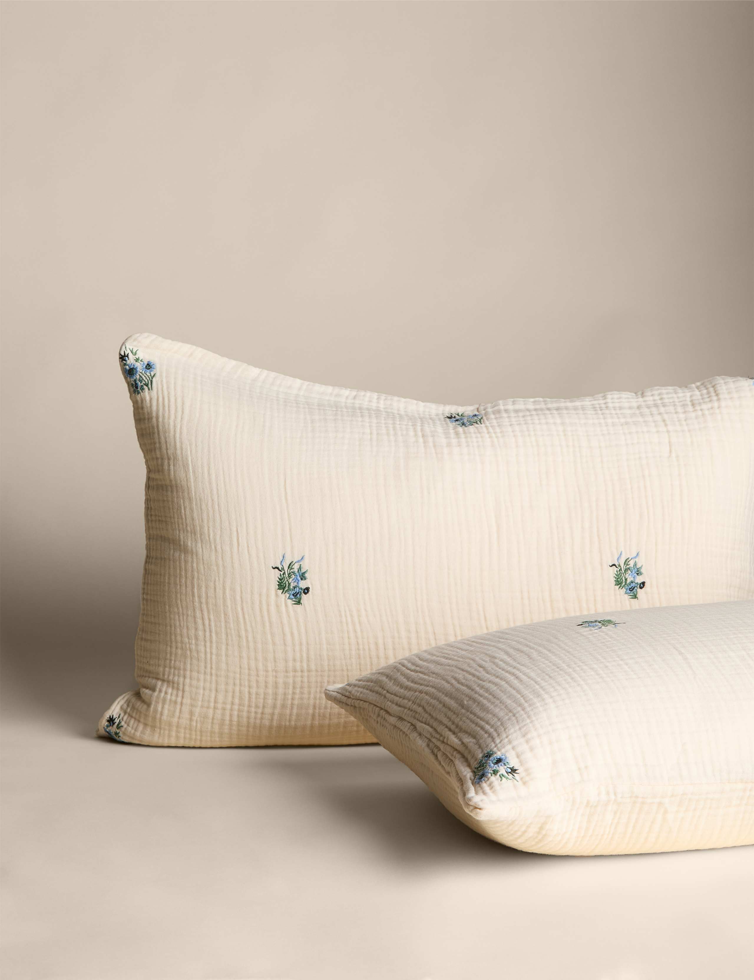 Pure Cotton Embroidered Flower Bedding Set 3 of 6