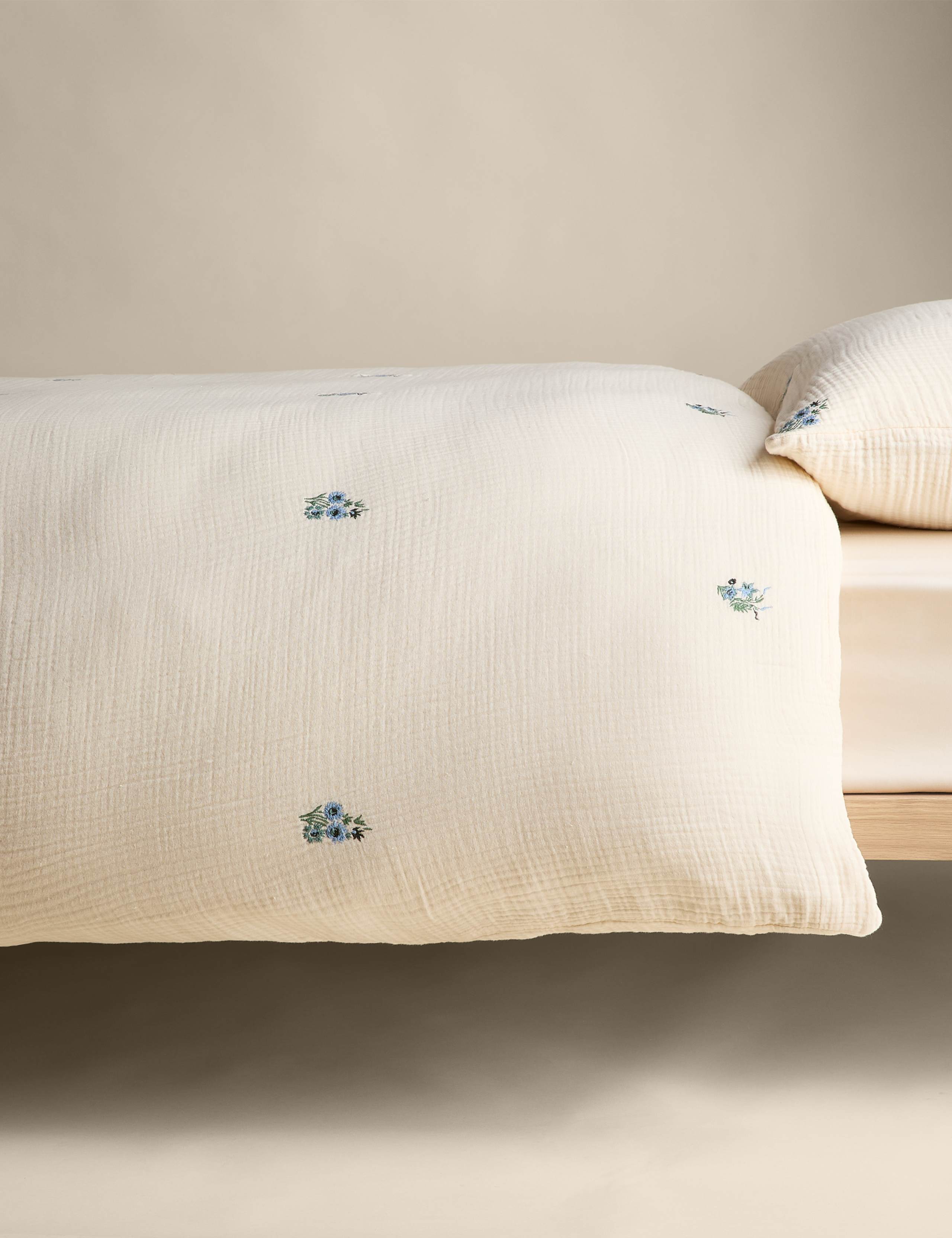 Pure Cotton Embroidered Flower Bedding Set 4 of 6