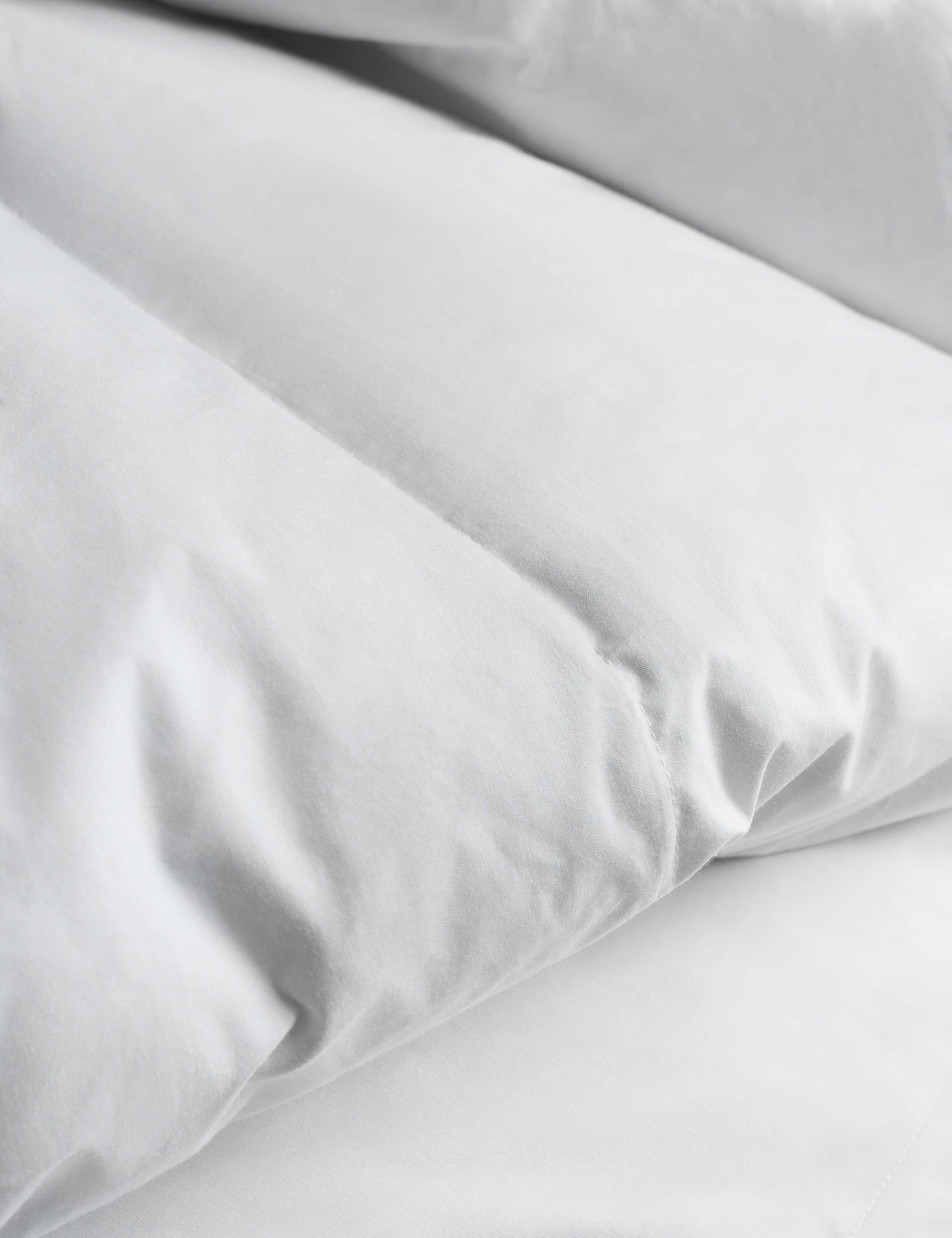 Goose Feather & Down 10.5 Tog Duvet 4 of 4