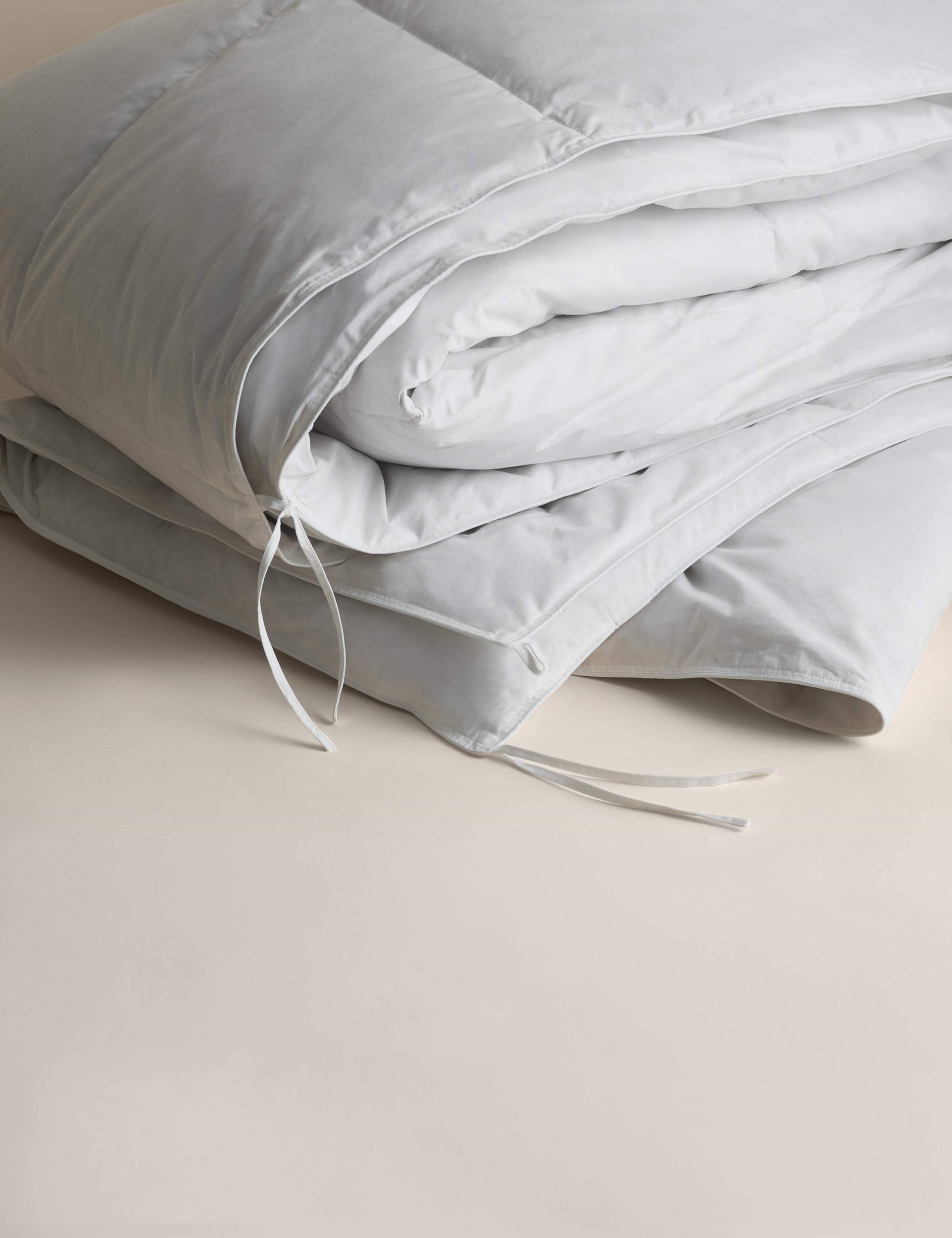 Goose Feather & Down 18 Tog All Seasons 3-in-1 Duvet 1 of 5