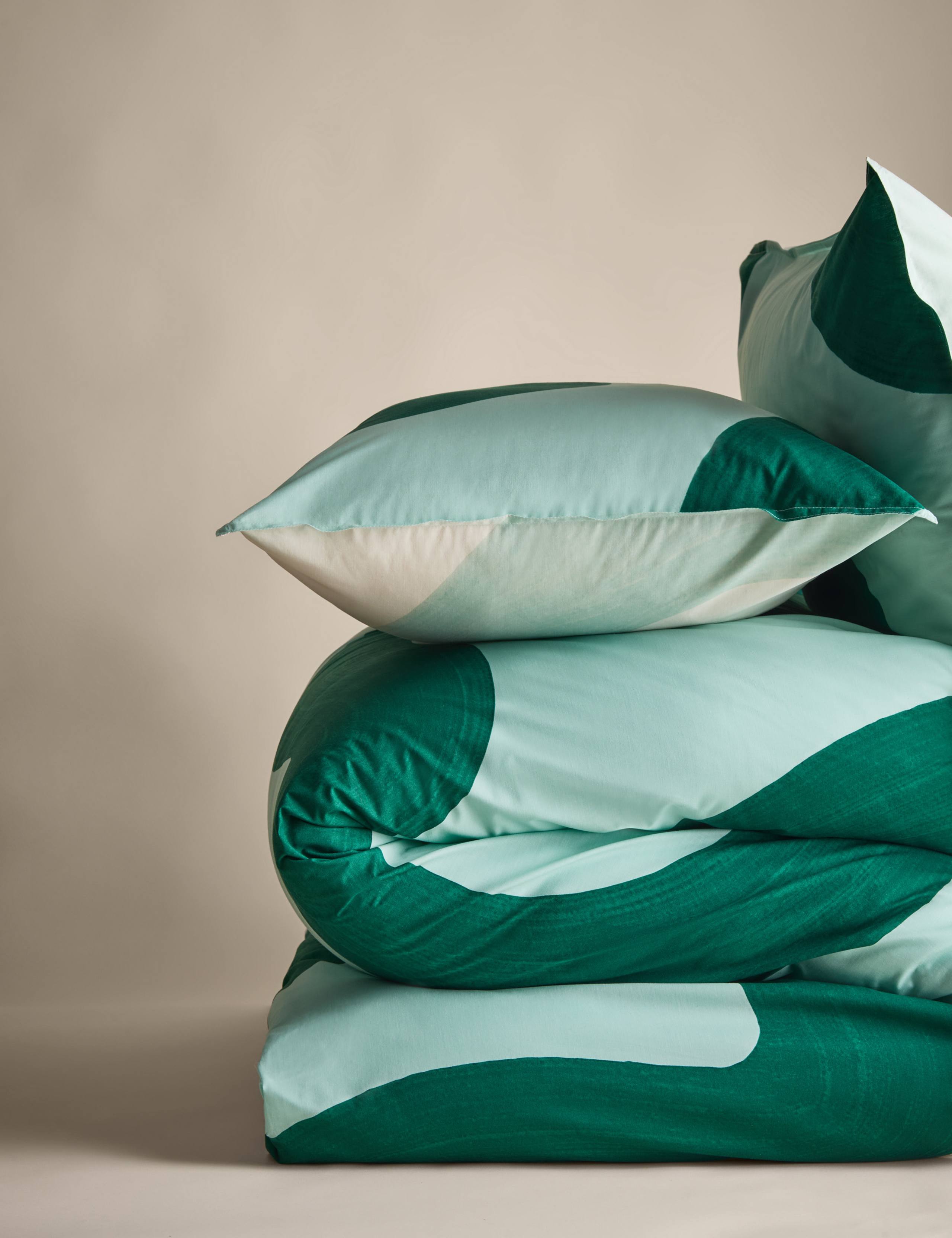 Cotton Rich Large Swirl Bedding Set 2 of 7