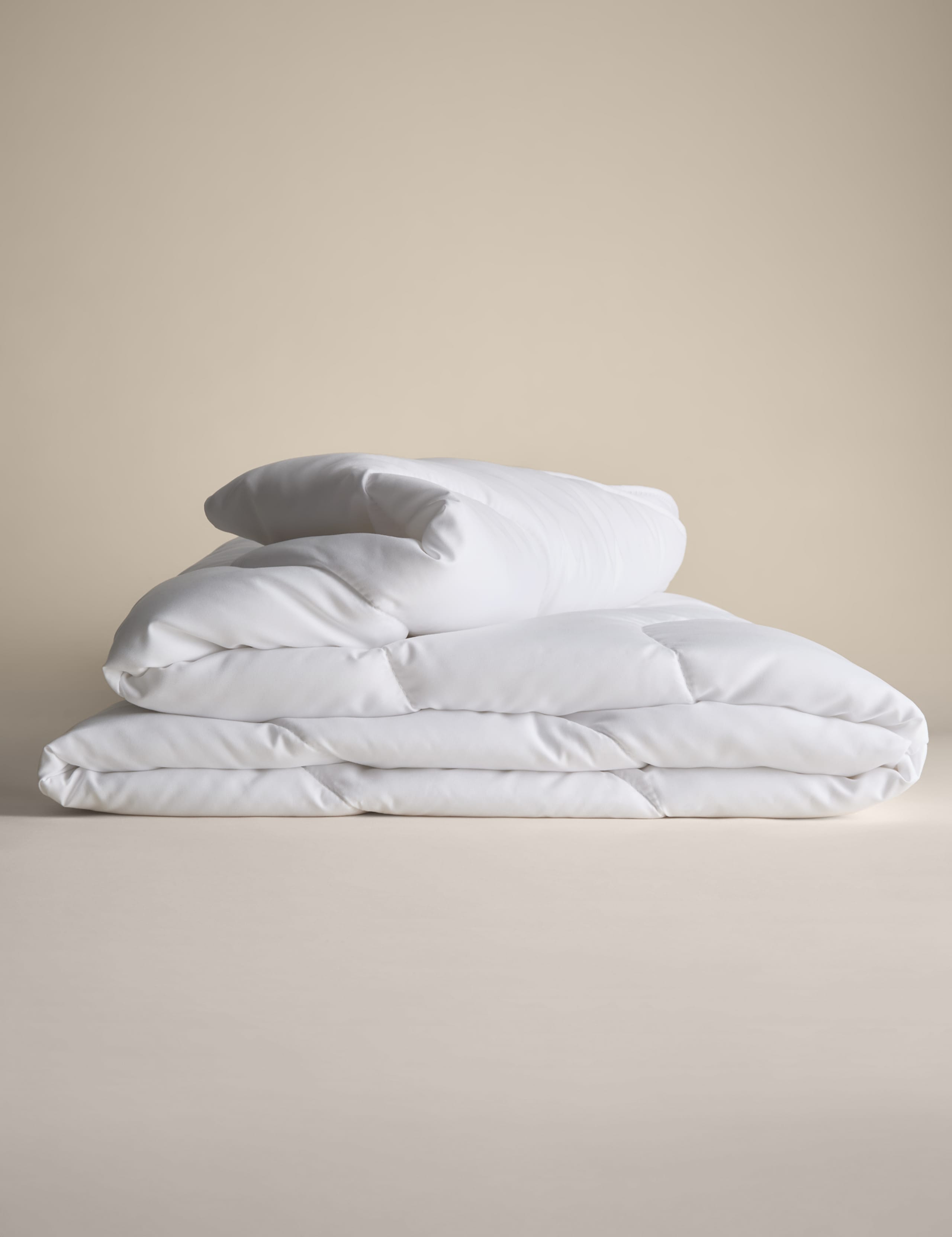 Fresh & Cool 4.5 Tog Duvet 2 of 5