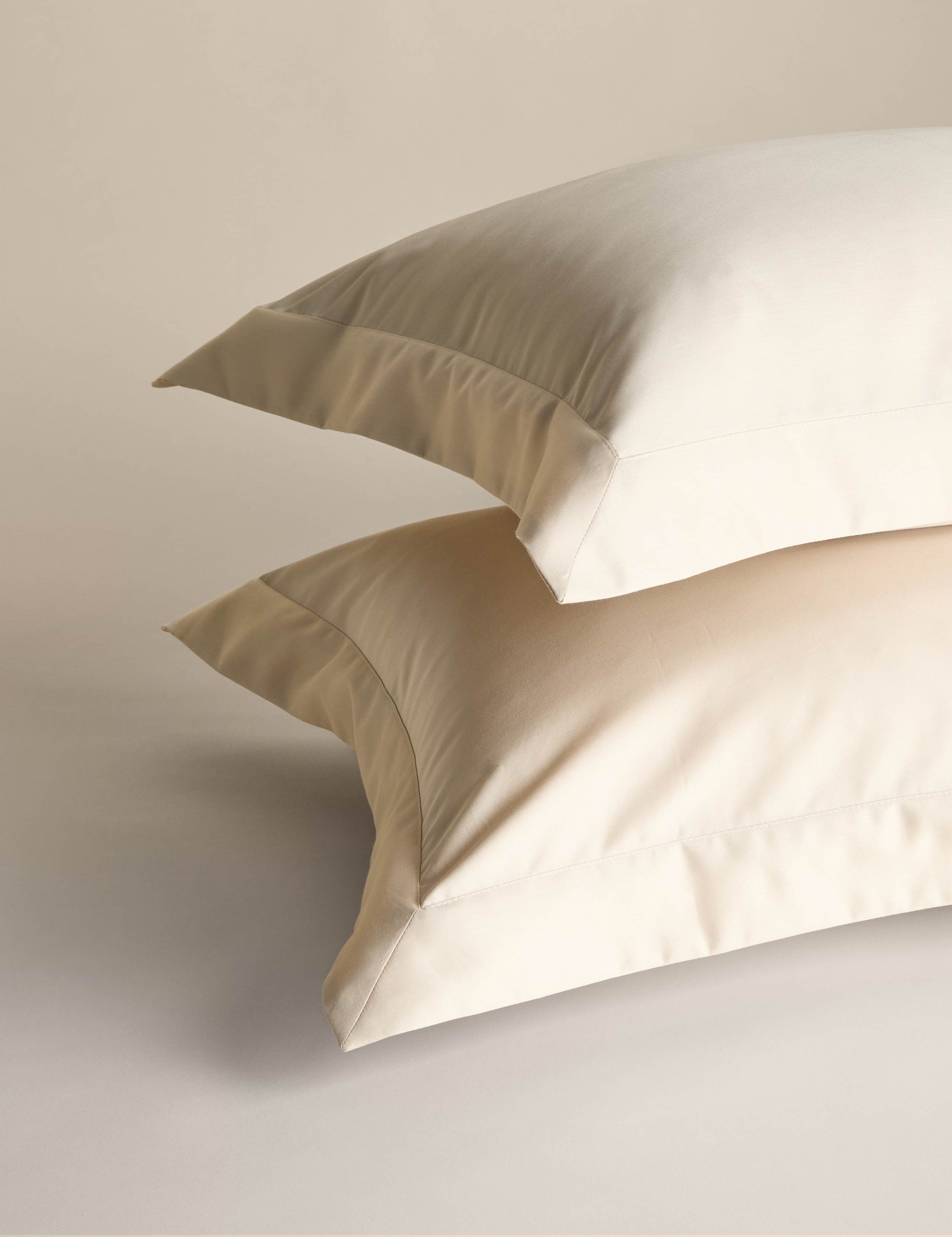 2 Pack Egyptian Cotton Sateen 400 Thread Count Oxford Pillowcases 2 of 3