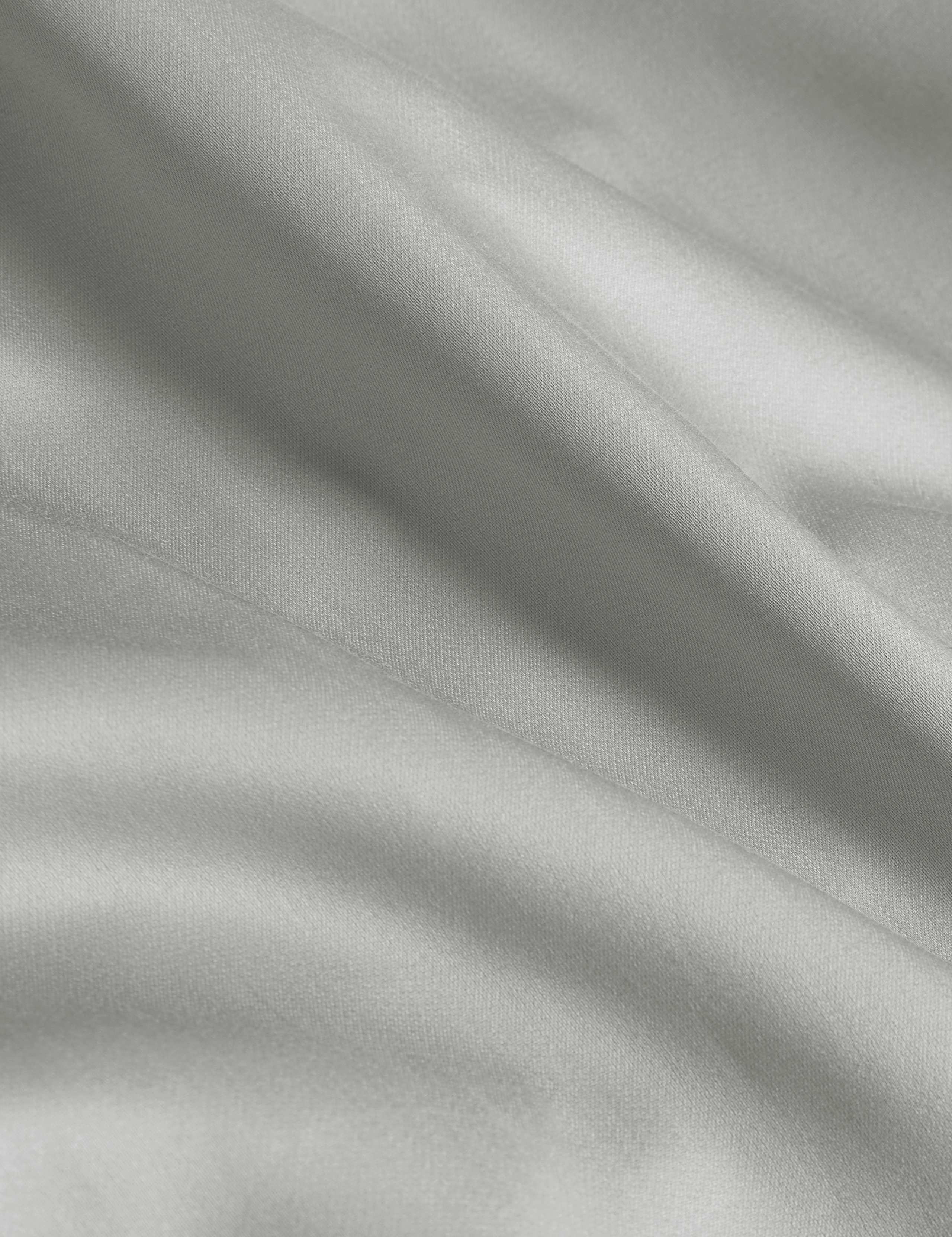 Egyptian Cotton 400 Thread Count Silky Flat Sheet 2 of 2