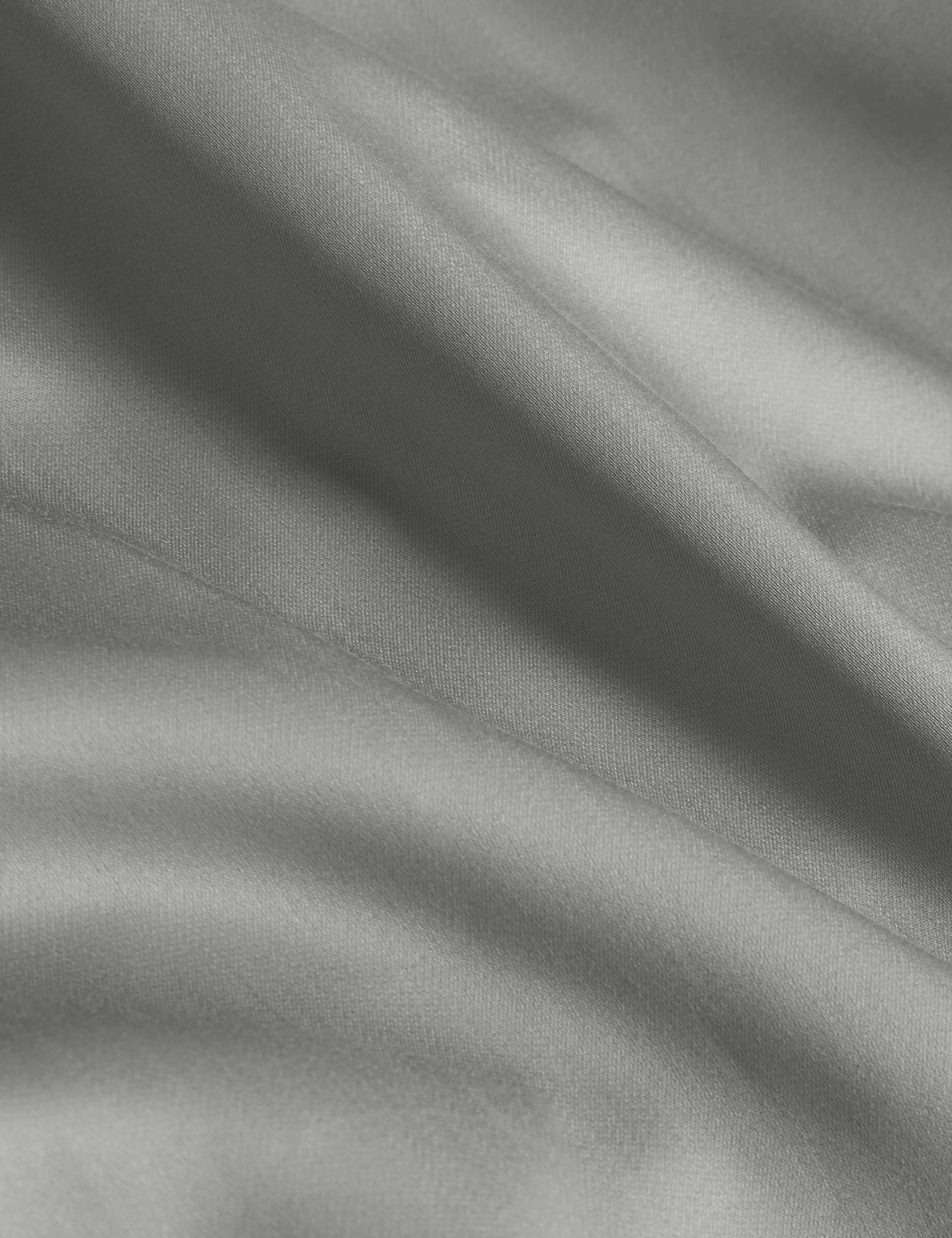 Egyptian Cotton 400 Thread Count Silky Flat Sheet 2 of 2