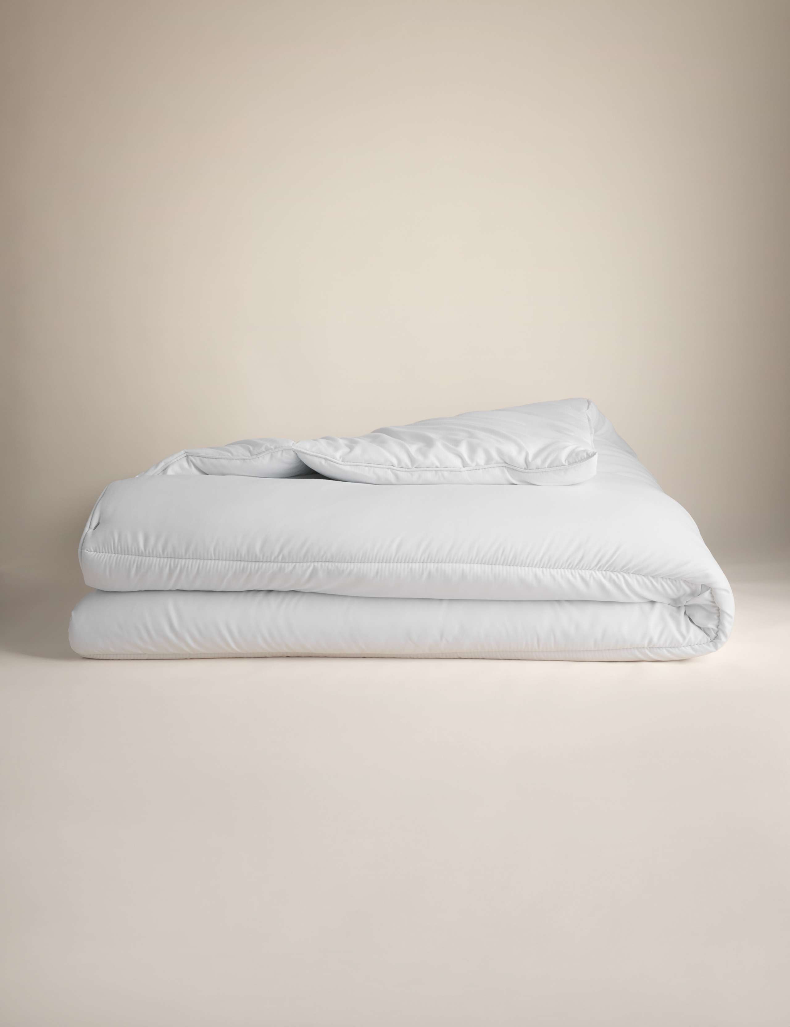 Simply Soft 15 Tog Duvet 2 of 5