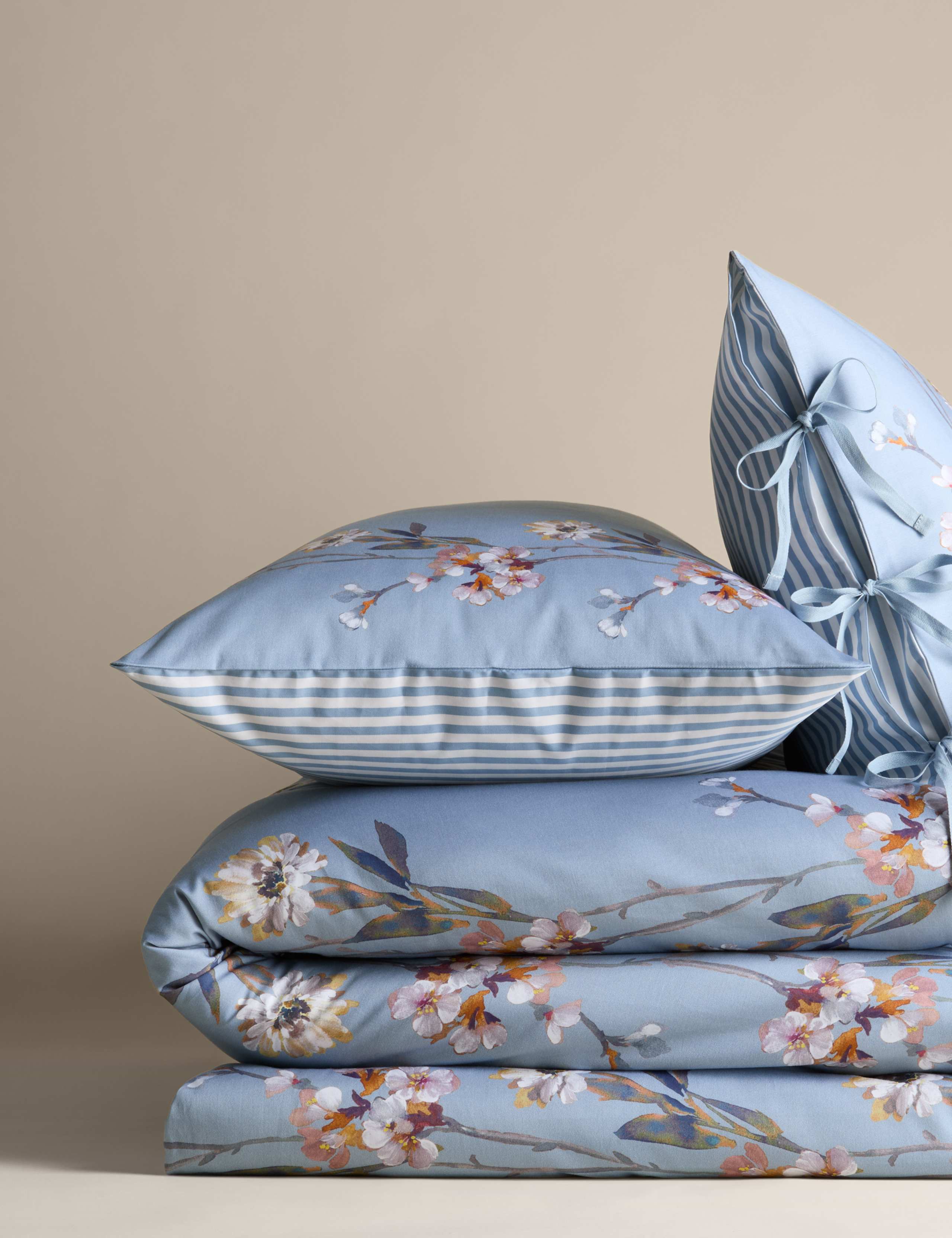 Pure Cotton Sateen Solene Painted Blooms Bedding Set 2 of 5