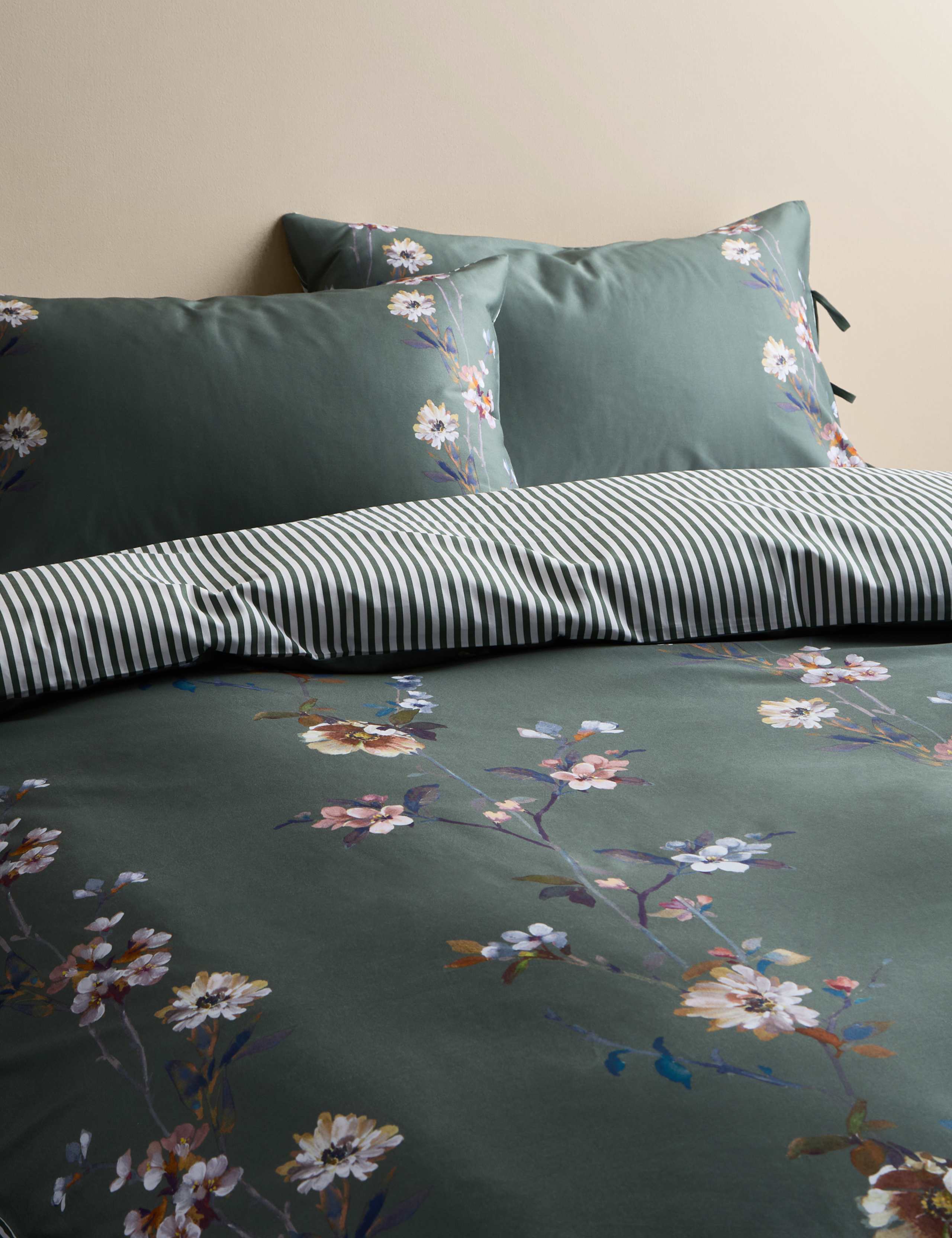 Pure Cotton Sateen Solene Painted Blooms Bedding Set 1 of 5