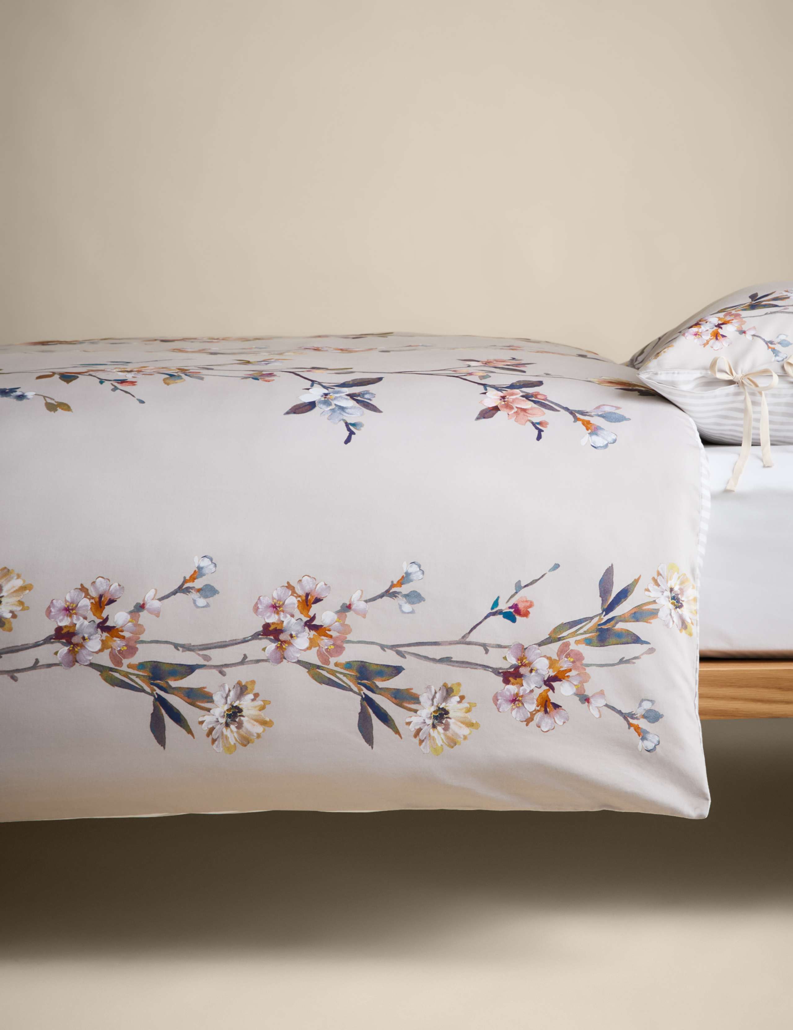 Pure Cotton Sateen Solene Painted Blooms Bedding Set 4 of 5