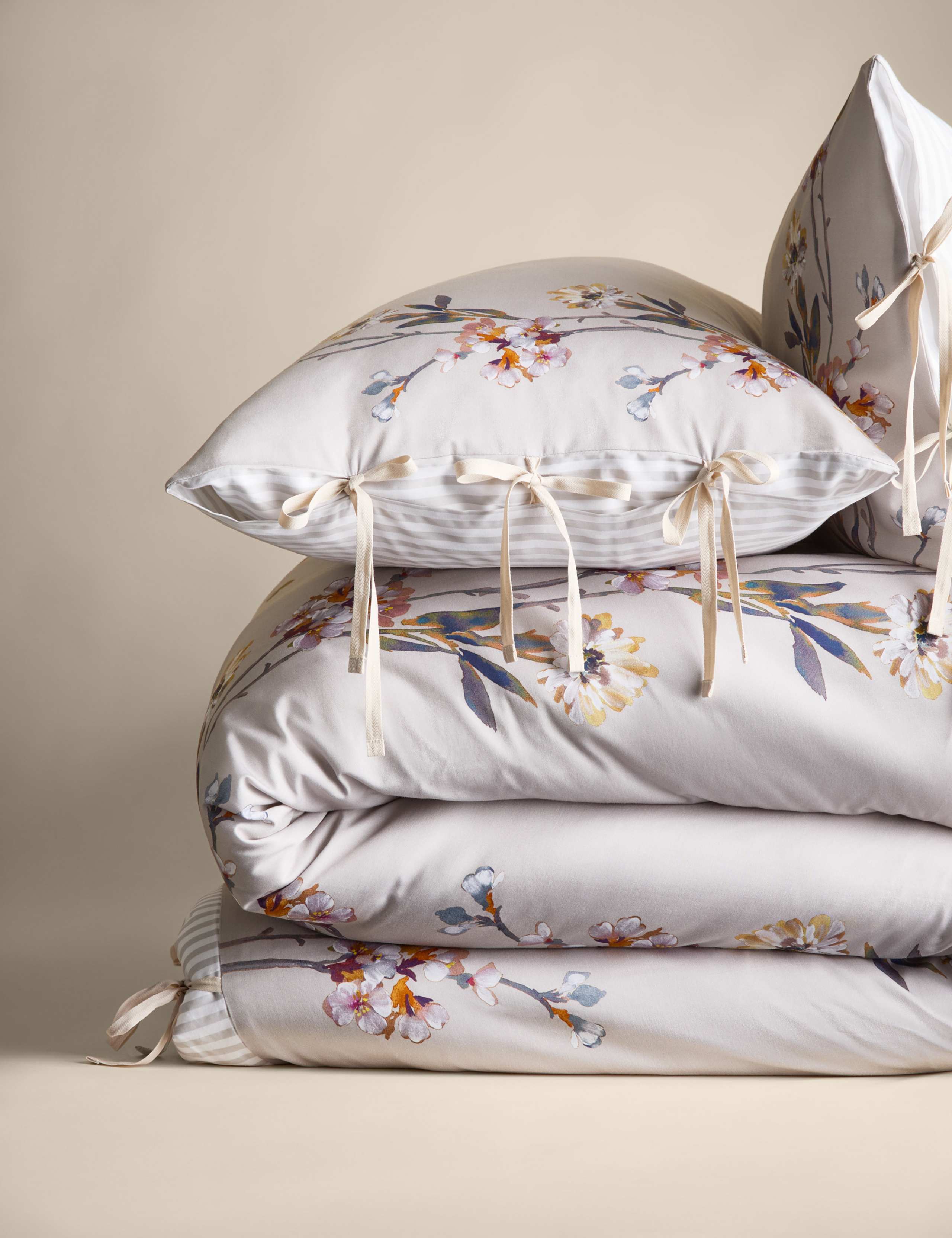 Pure Cotton Sateen Solene Painted Blooms Bedding Set 2 of 5