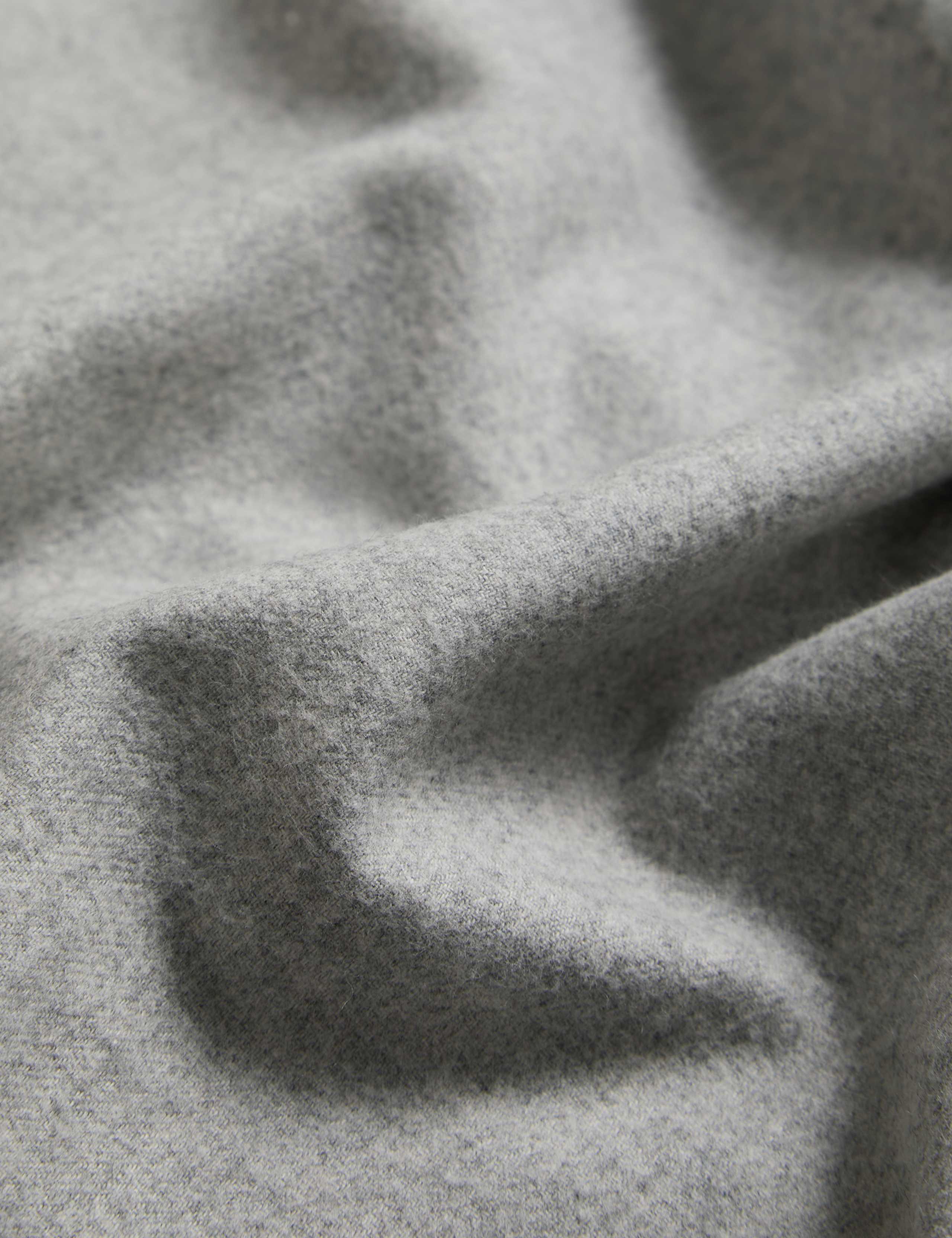 Cotton Rich Bedding Set with Cashmere 2 of 5