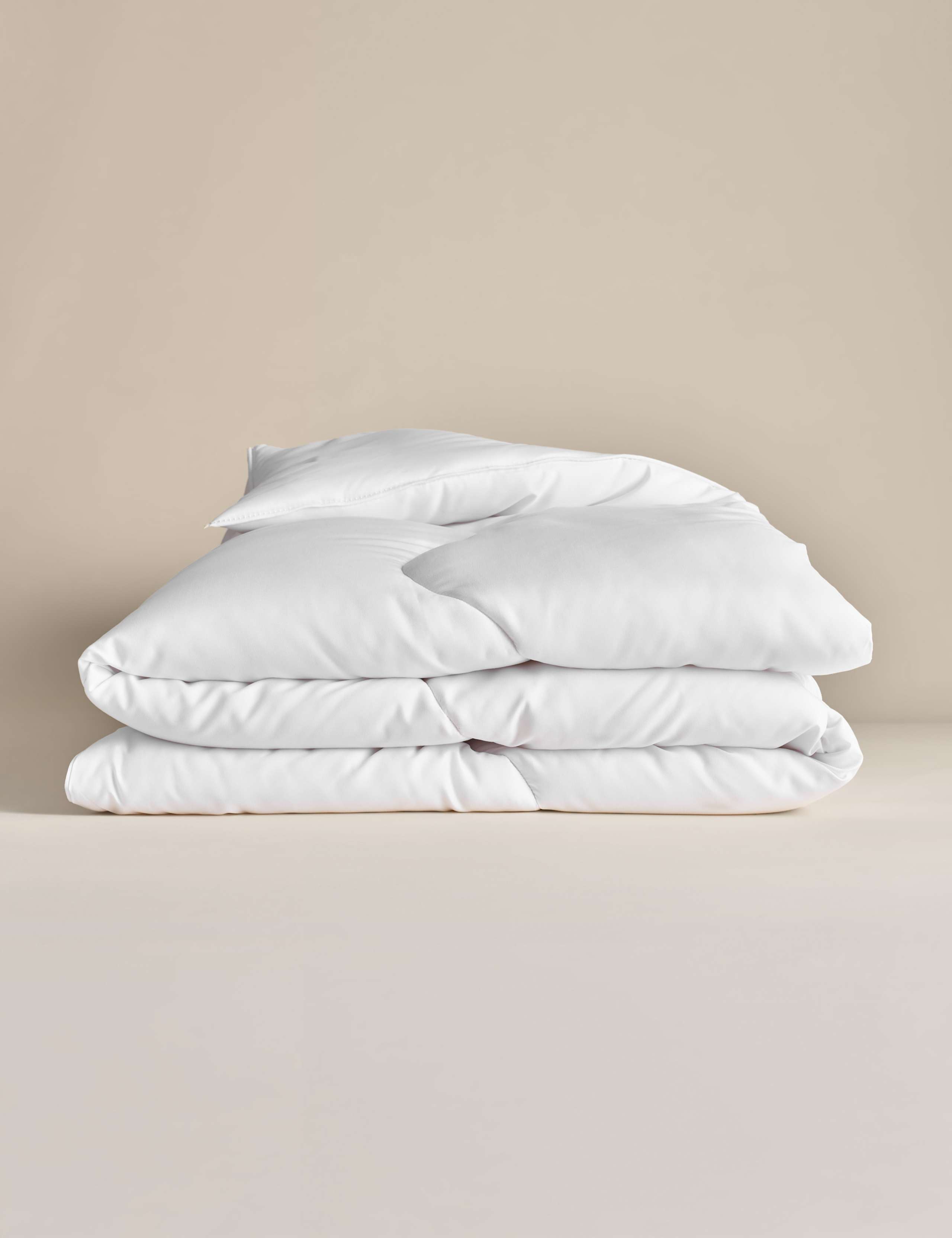Deluxe Hungarian Goose Feather & Down 13.5 Tog Duvet 2 of 5