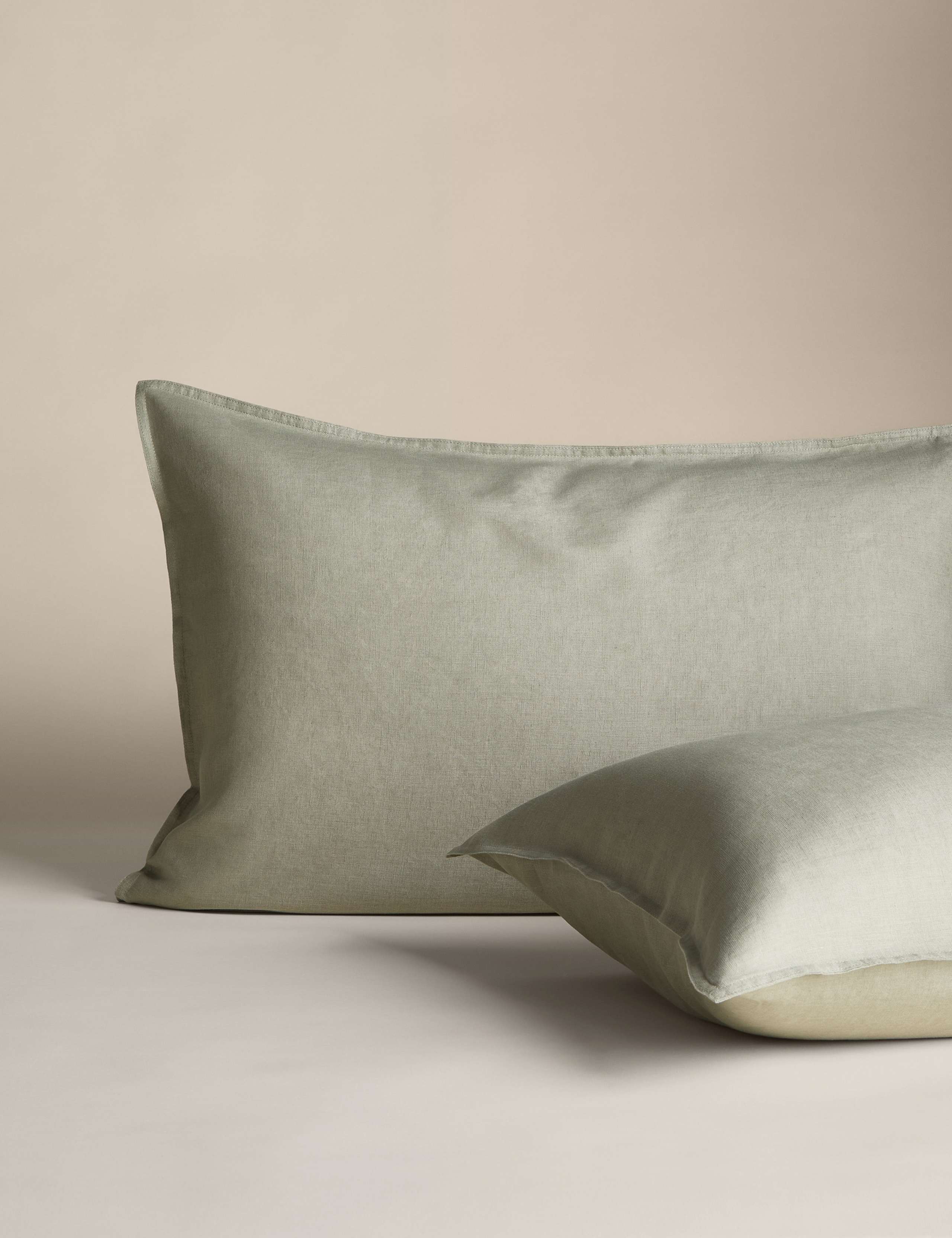 Pure Linen Bedding Set 3 of 5