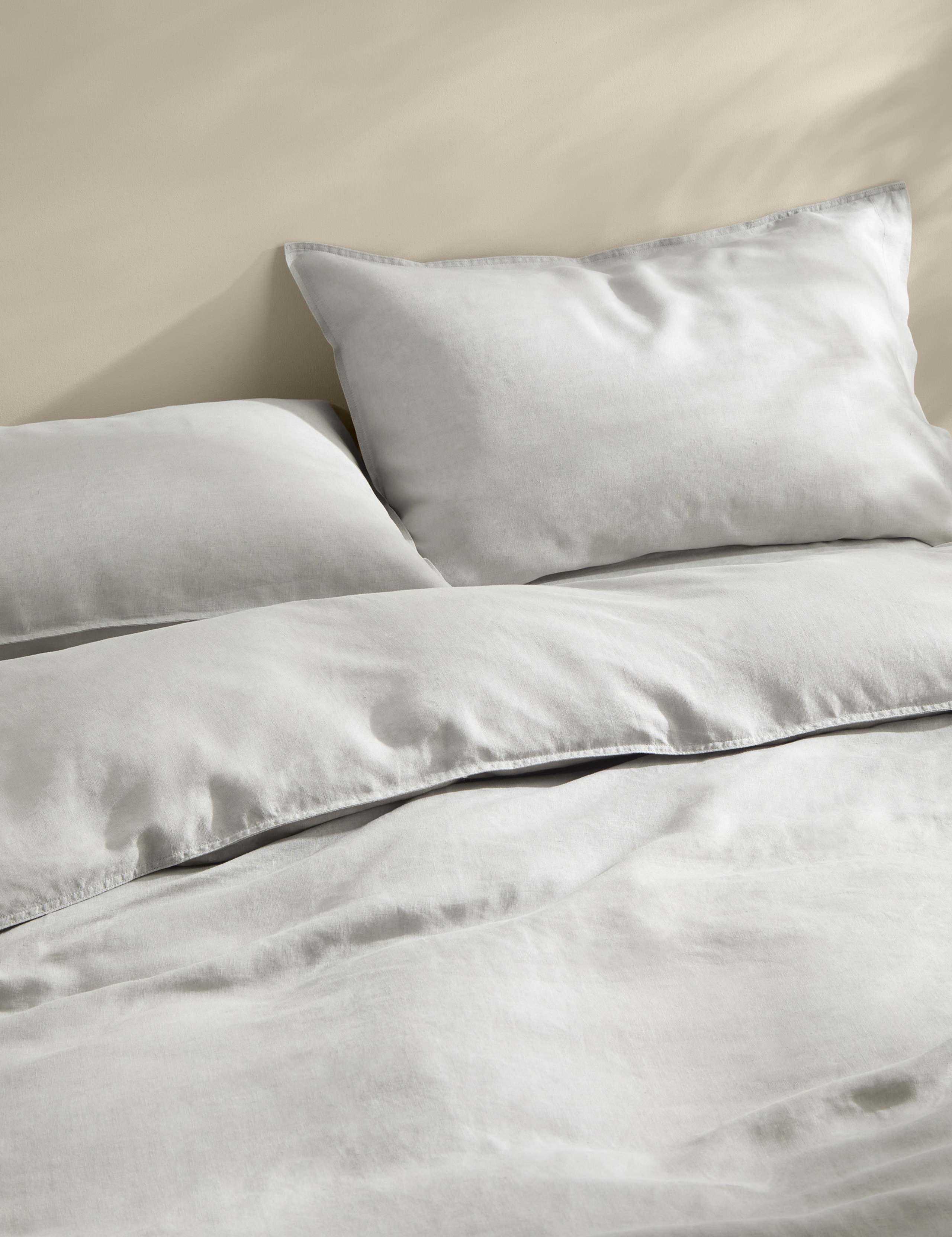 Pure Linen Bedding Set 1 of 5