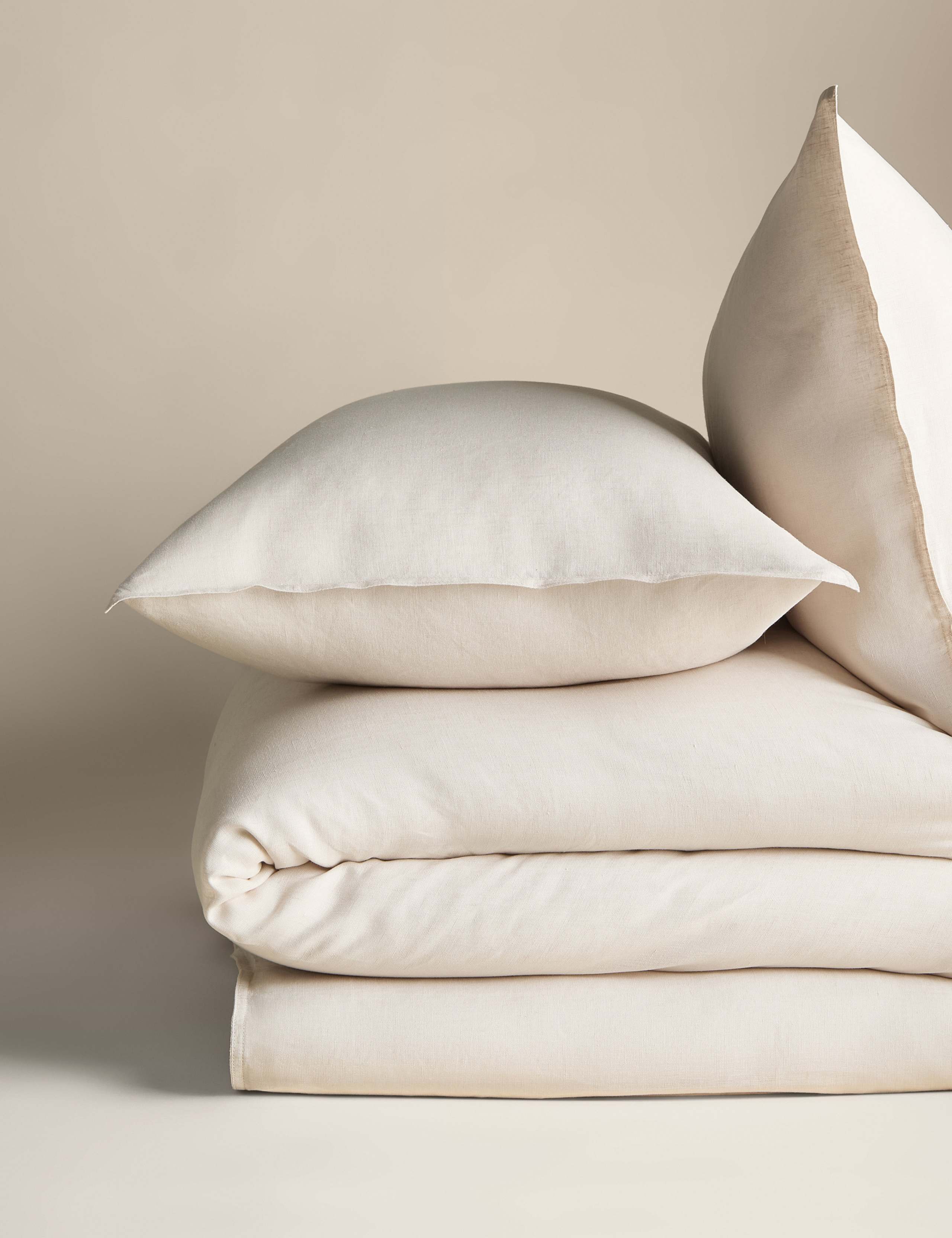 Pure Linen Bedding Set 2 of 5